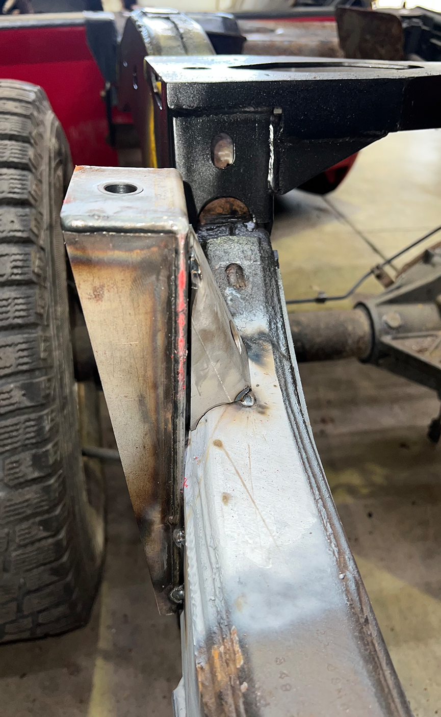 2004-2012 Colorado Front Bed Mount RB7512 Rust Buster Frameworks-10