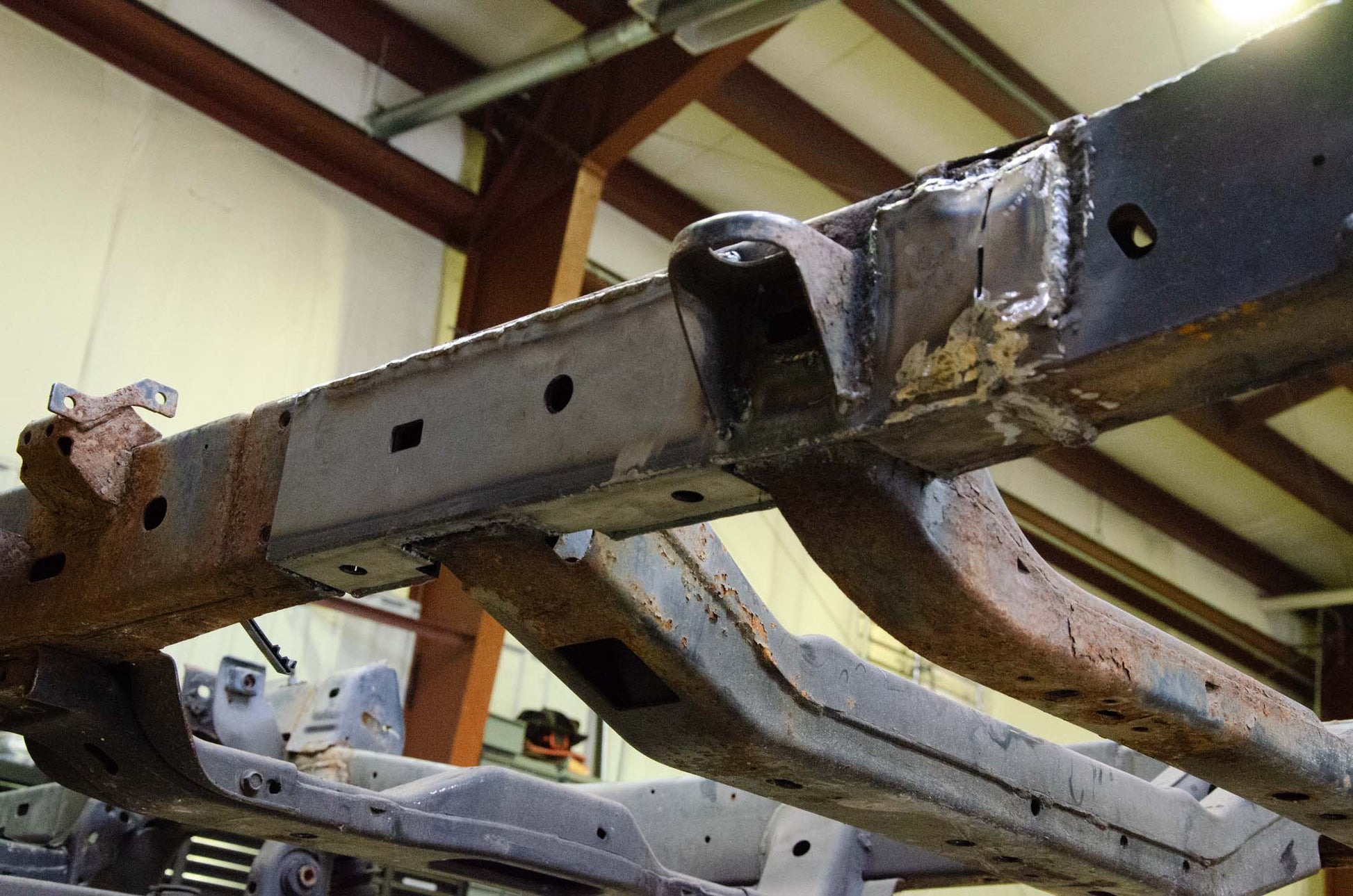 Rust Buster Frameworks Rust Buster Center Frame Repair Kit For 2006-2010 Hummer H3 RB7517