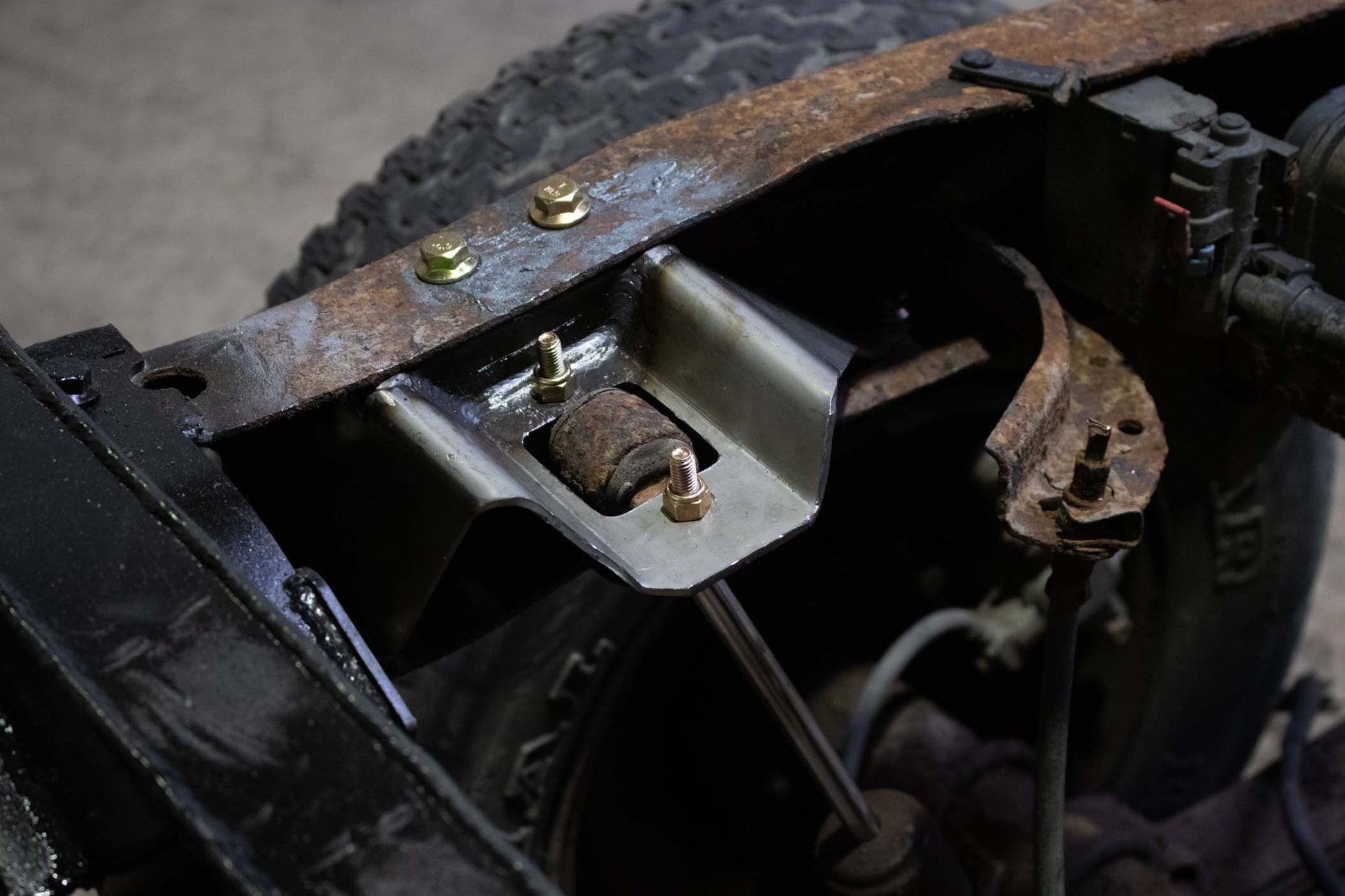 Rust Buster Frameworks Rear Shock Mount For 94-04 Chevy S10/GMC Sonoma Driver Side Rust Buster Frameworks