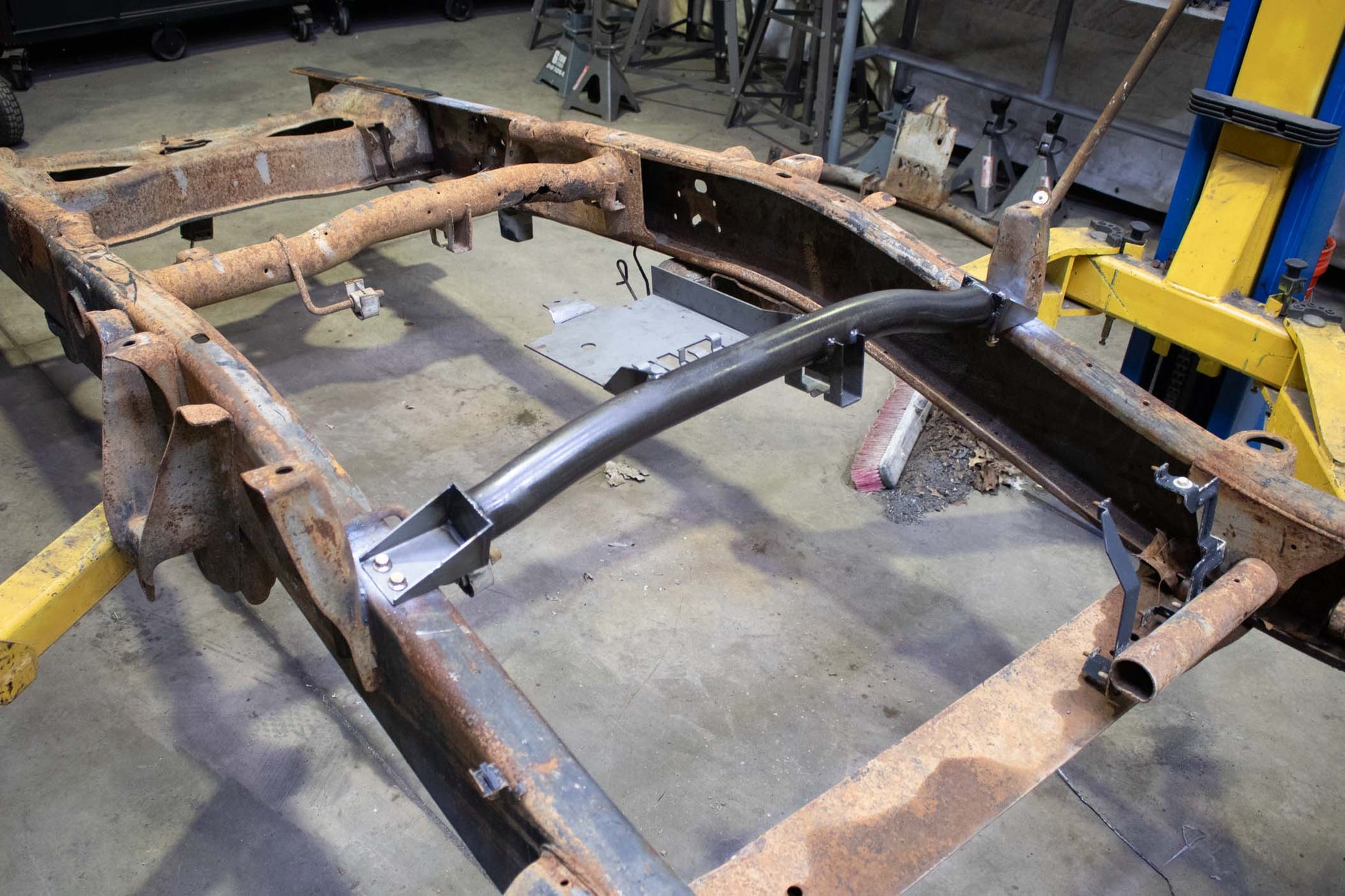 Forward Fuel Tank Crossmember For 01-10 GM Pickups Rust Buster Frameworks-7