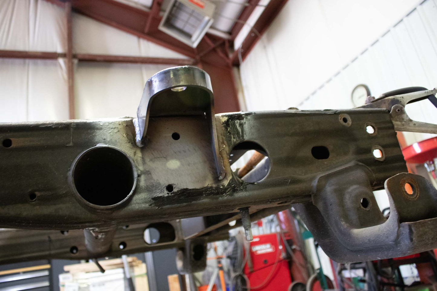 Rust Buster Frameworks Rust Buster Rear Bed Mount For 2011-2018 GM HD Pickups RB7827