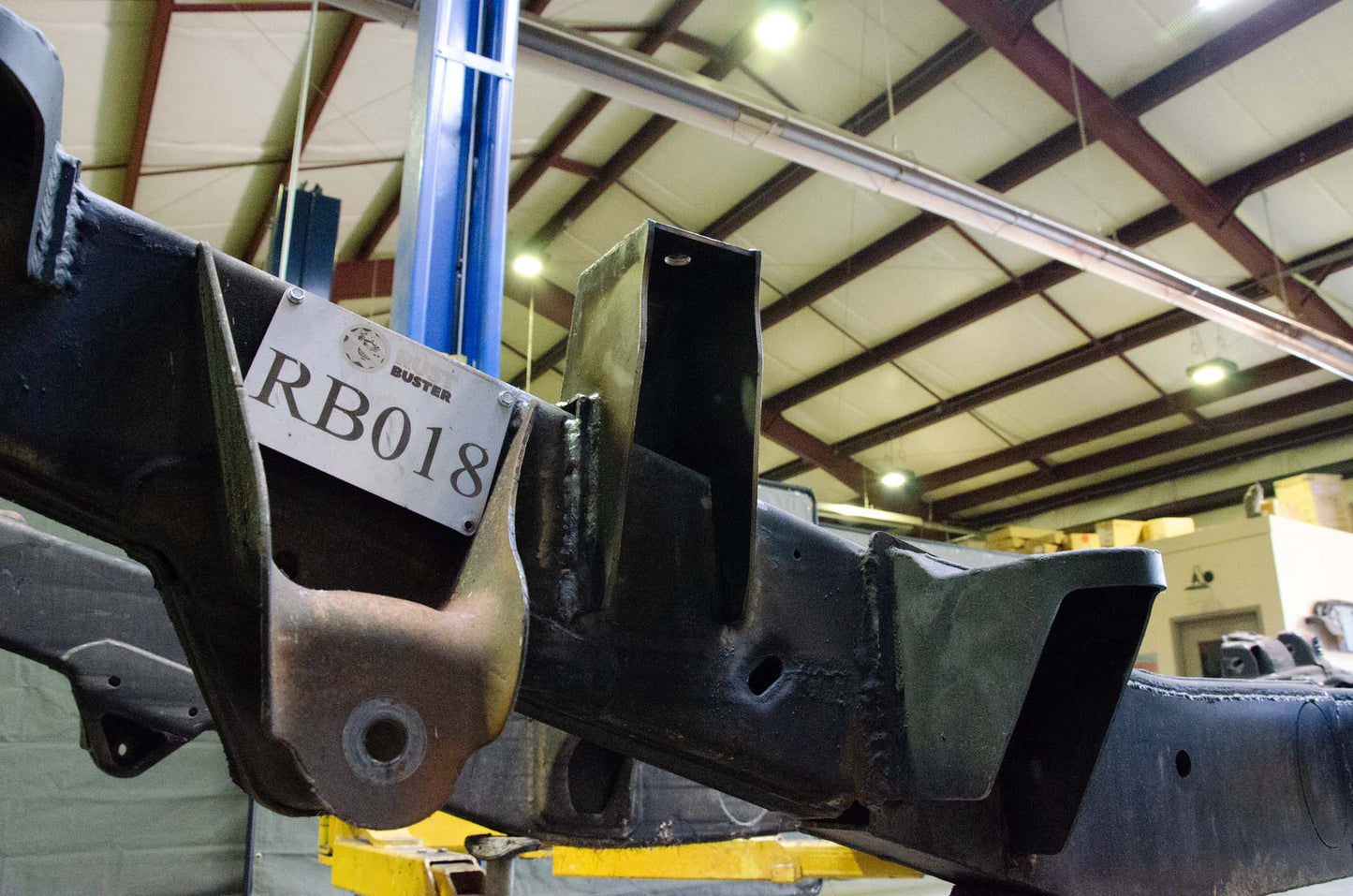 Rust Buster Frameworks 11-19 Chevy/GMC 2500HD Crew Cab 6.5 Foot Bed Front Bed Mount - Right Rust Buster Frameworks