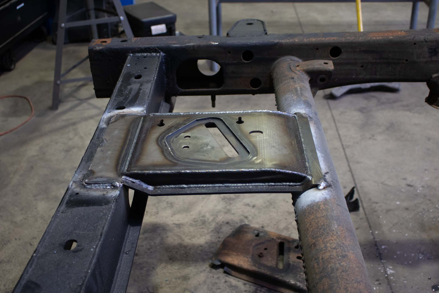 Rust Buster Frameworks Rust Buster Spare Tire Plate For 2011-2018 GM HD Pickups RB7837