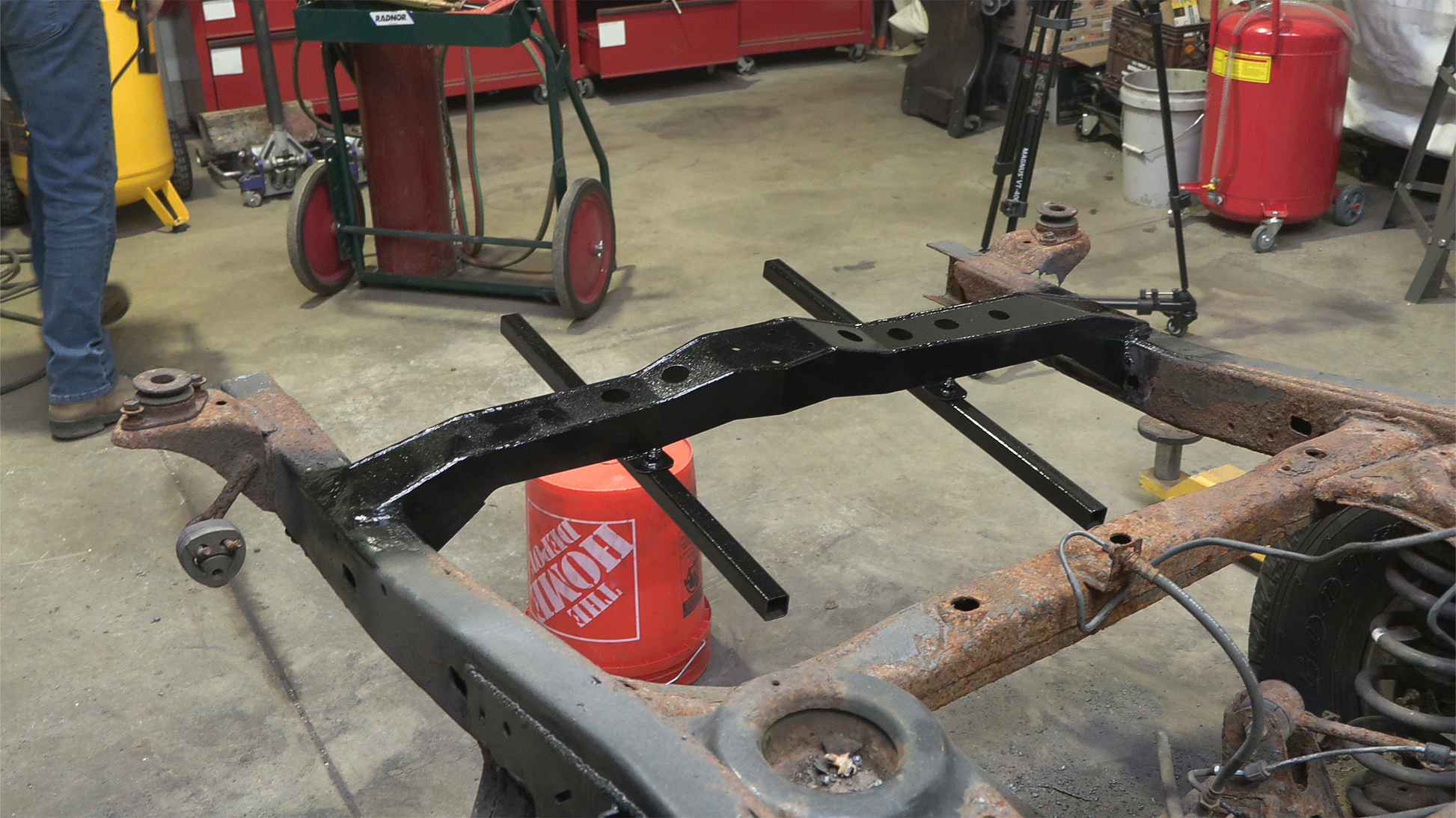 Spare Tire Carrier Crossmember For 1996-2002 Toyota 4Runner Rust Buster Frameworks-6