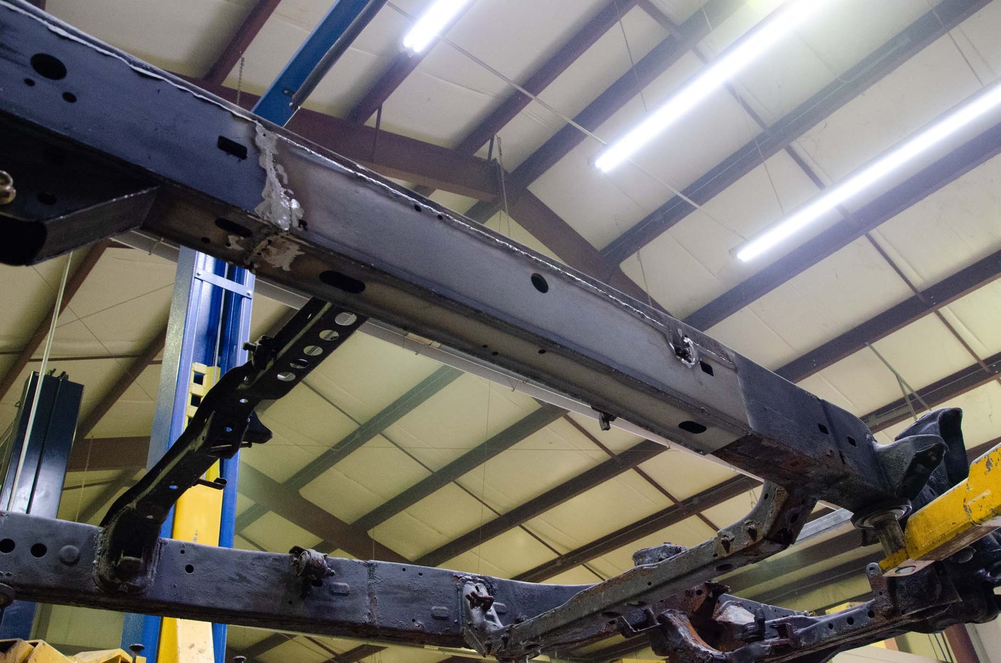 Rust Buster Frameworks Rust Buster Center Frame Repair Kit For 2001-2007 Toyota Sequoia RB8437