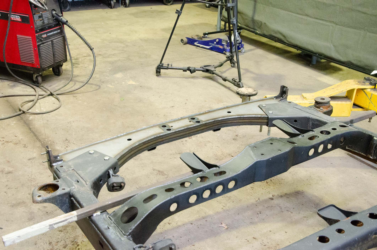 Rear Bumper Reinforcement For 01-07 Toyota Sequoia Rust Buster Frameworks-4