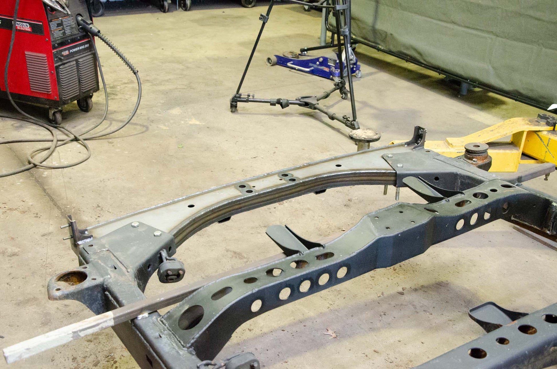 Rear Bumper Reinforcement For 01-07 Toyota Sequoia Rust Buster Frameworks-4