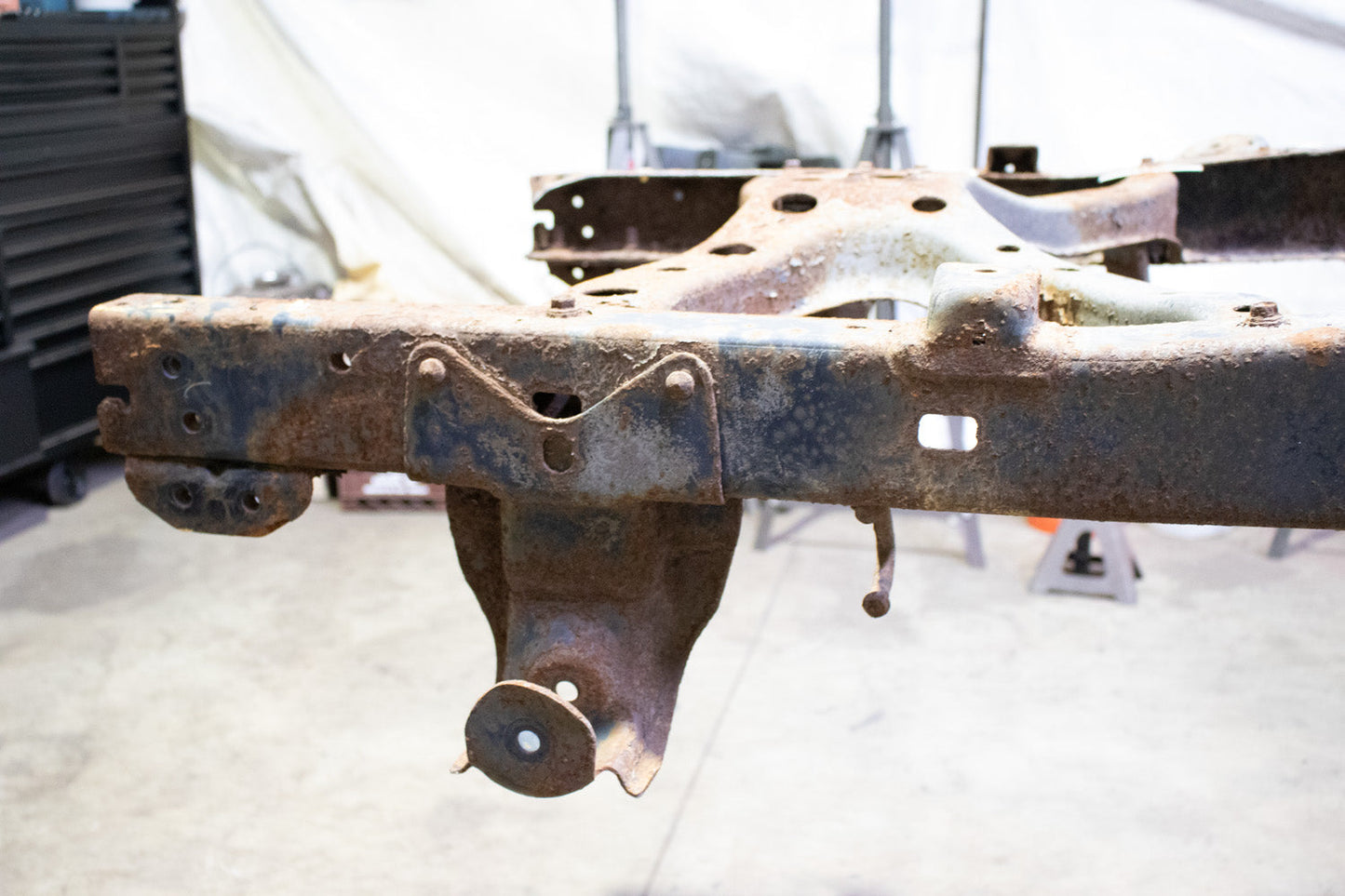 Rust Buster Frameworks Rust Converter and Primer Spray Paint (12oz Can) Rust Buster Frameworks