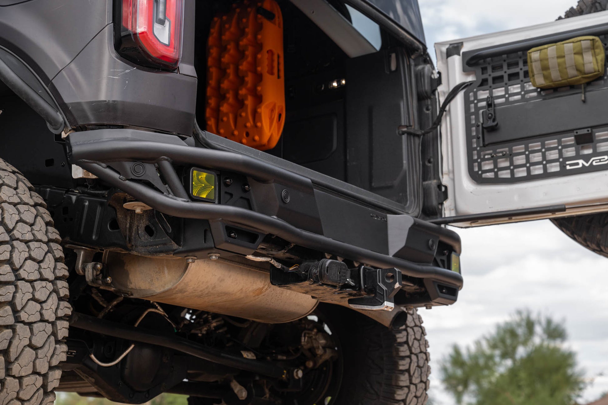 2021 2025 Ford Bronco Rear Tube Bumper DV8 Offroad-4