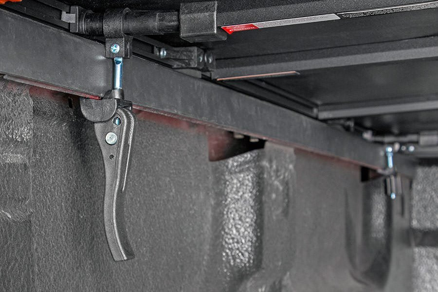 Rough Country Ford Soft Tri-Fold Bed Cover 99-16 F-250/350-6 Foot 5 Inch Bed w/o Cargo Mgmt Rough Country