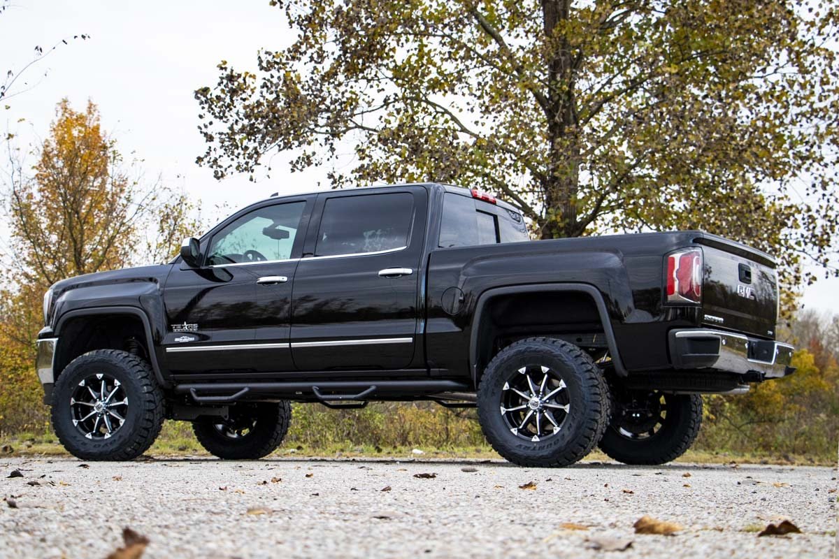 Wheel to Wheel Nerf Steps 14-18 Silverado/Sierra 1500 Crew Cab 5 Foot 8 Inch Bed Rough Country-1