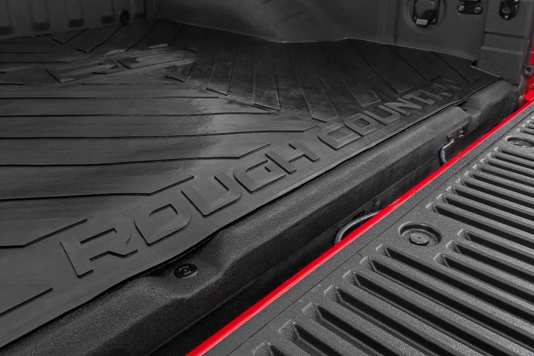 Bed Mat 5 Foot Bed RC Logo Nissan Frontier 2WD/4WD (2005-2026) Rough Country-2
