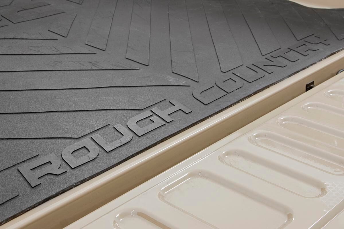 Bed Mat 5 Foot Bed RC Logo Ford Ranger 2WD/4WD (2019-2023) Rough Country-1