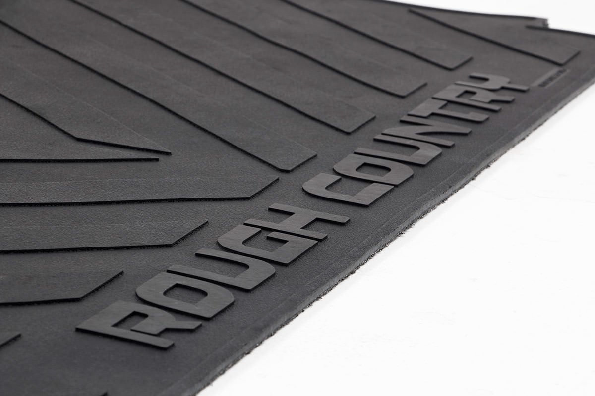 Bed Mat 5 Foot 10 Inch Bed RC Logo Chevy/GMC Sierra 1500 (19-26)/Silverado 1500 (19-26) Rough Country-4
