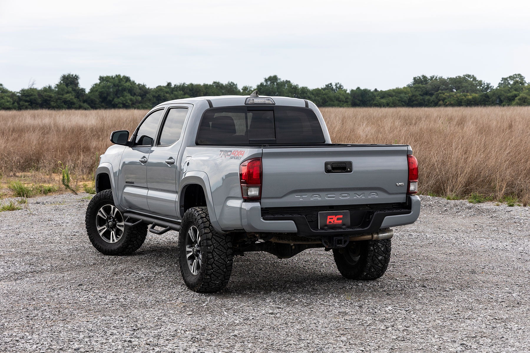 Nerf Steps Cab Length Crew Cab 5 Foot Bed Toyota Tacoma 2WD/4WD (05-23) Rough Country-5