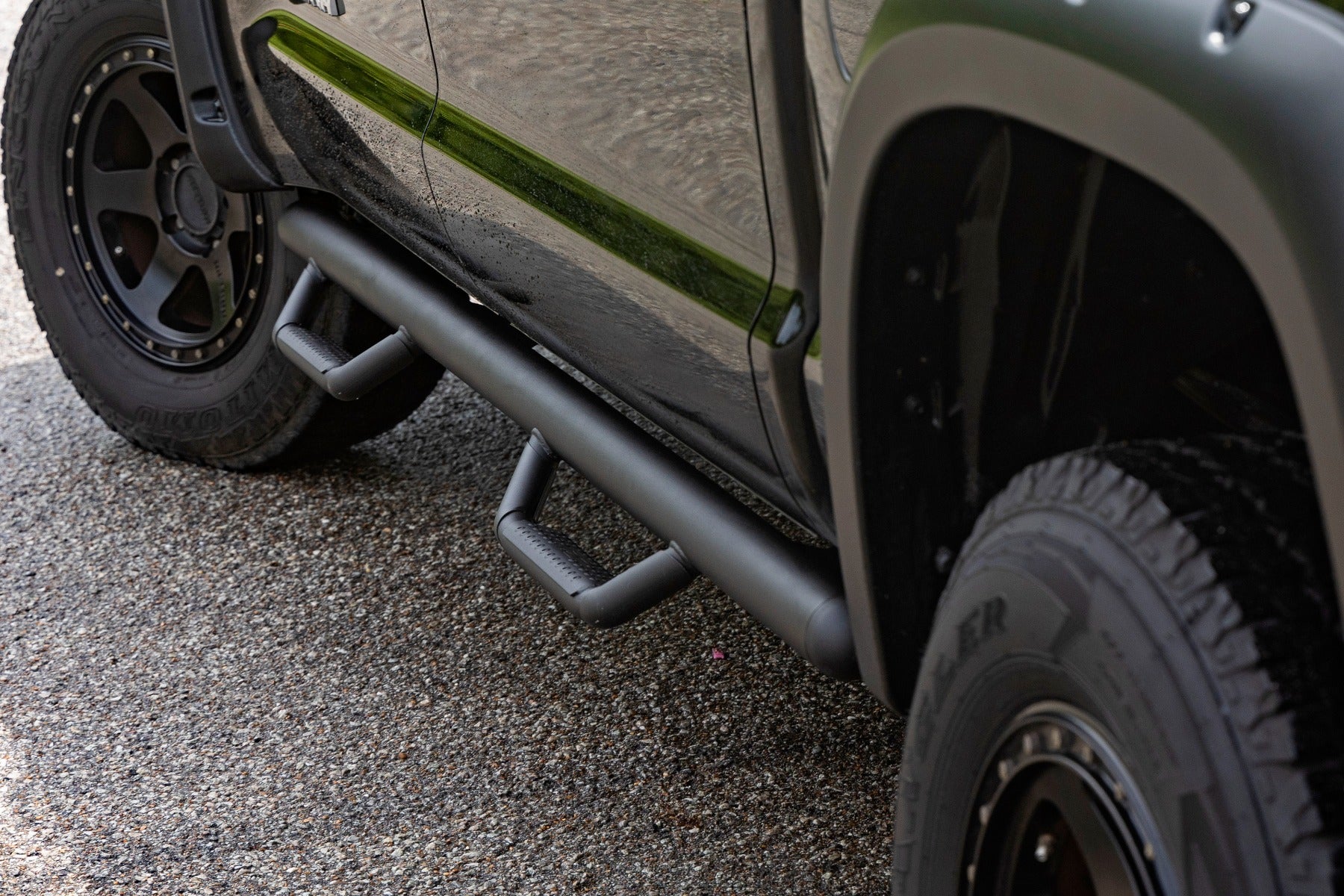 Nerf Steps Cab Length CrewMax 5 Foot 7 Inch Bed Toyota Tundra 2WD/4WD (07-21) Rough Country-5