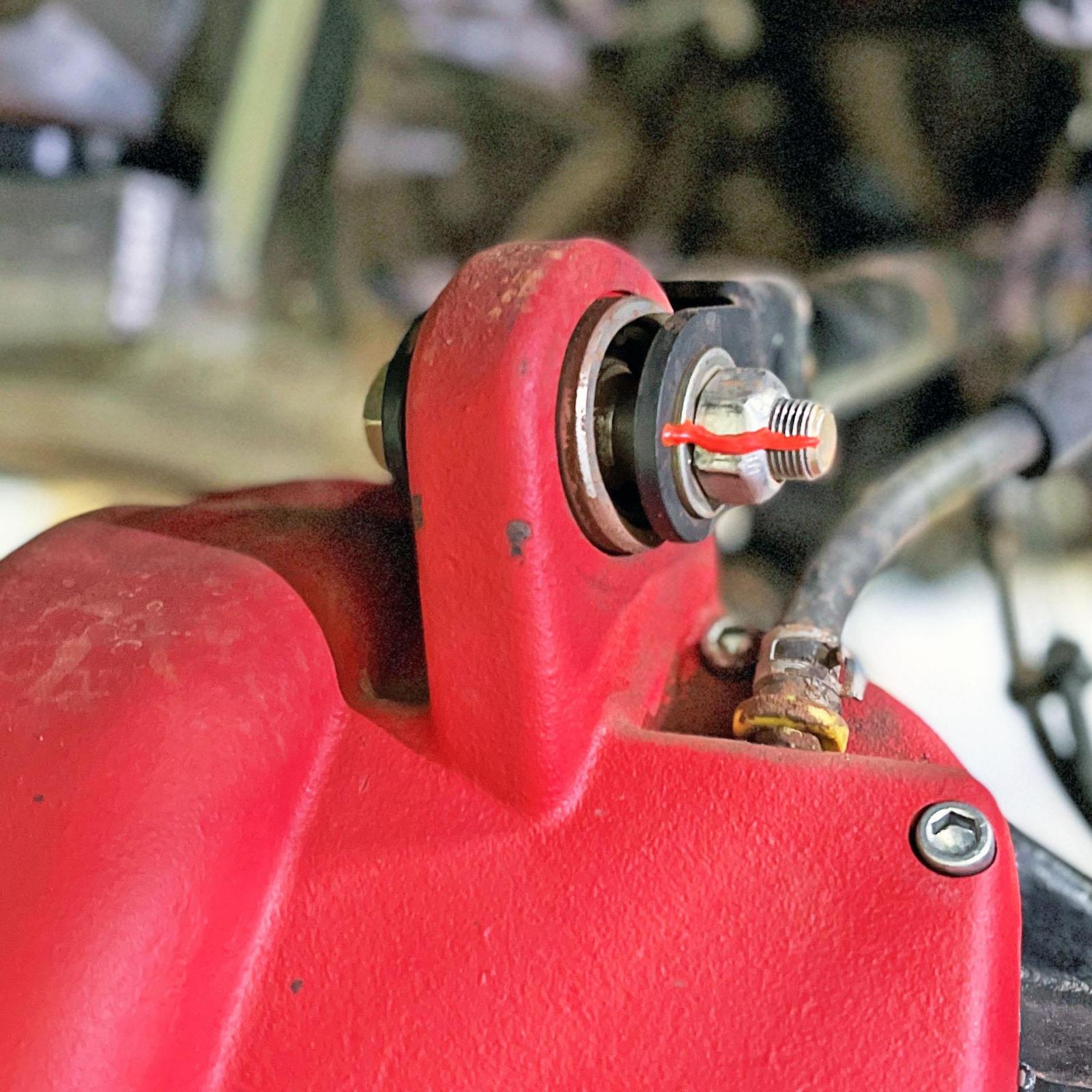 Johnny Joint Uni-Ball for 3-Links. Fits JL JT Aftermarket Diffs (only) and all JK TJ LJ XJ MJ and ZJ Stock and Aftermarket Diffs. RockJock 4x4-1