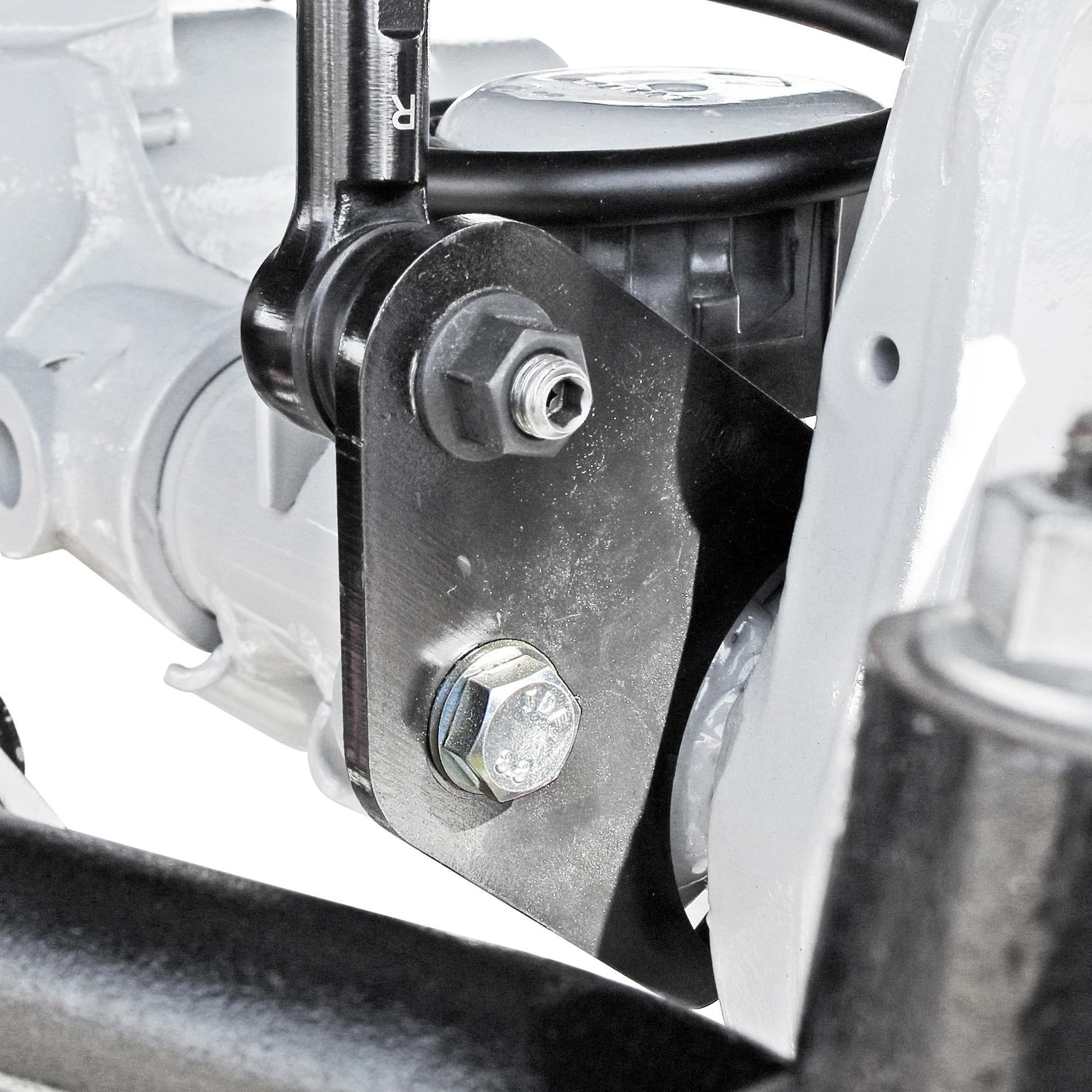 Currectlync Jeep JL/JT High Steer Kit For Ram Assist And Non-Rubicon Axle. Incl. Knuckles Drag Link Tie Rod Trac Bar Reloc/Ram Mount Axle Bracket Ram Assist Tie Rod Clamp RockJock 4x4-11