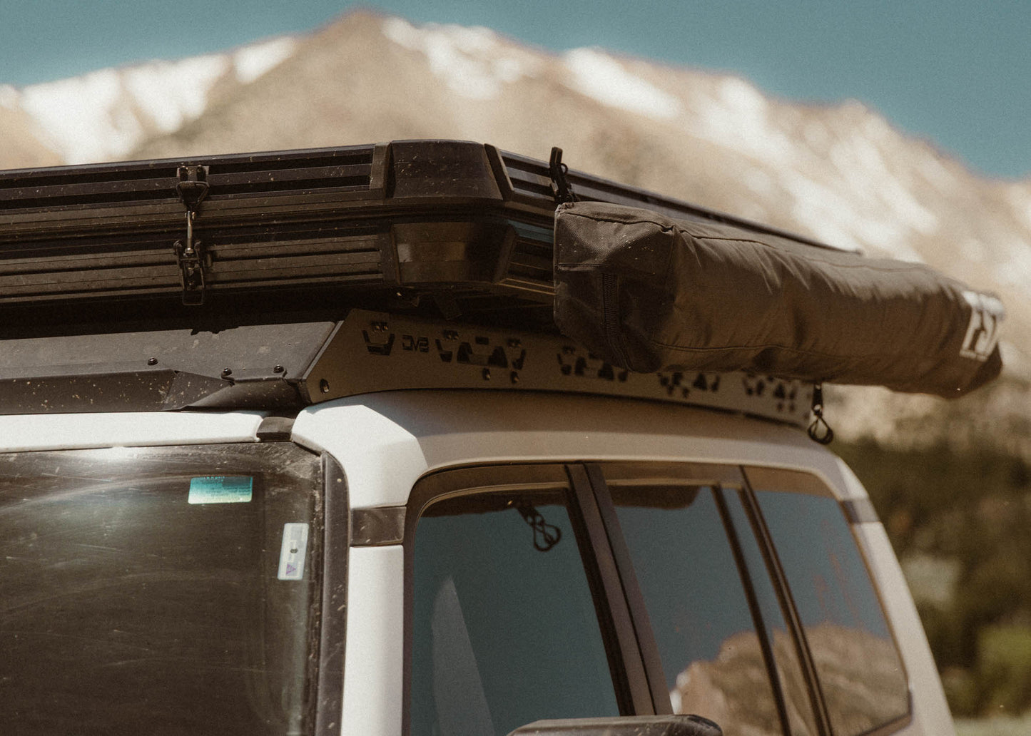 2024 2025 Toyota Land Cruiser & Lexus GX 550 Roof Rack DV8 Offroad-17