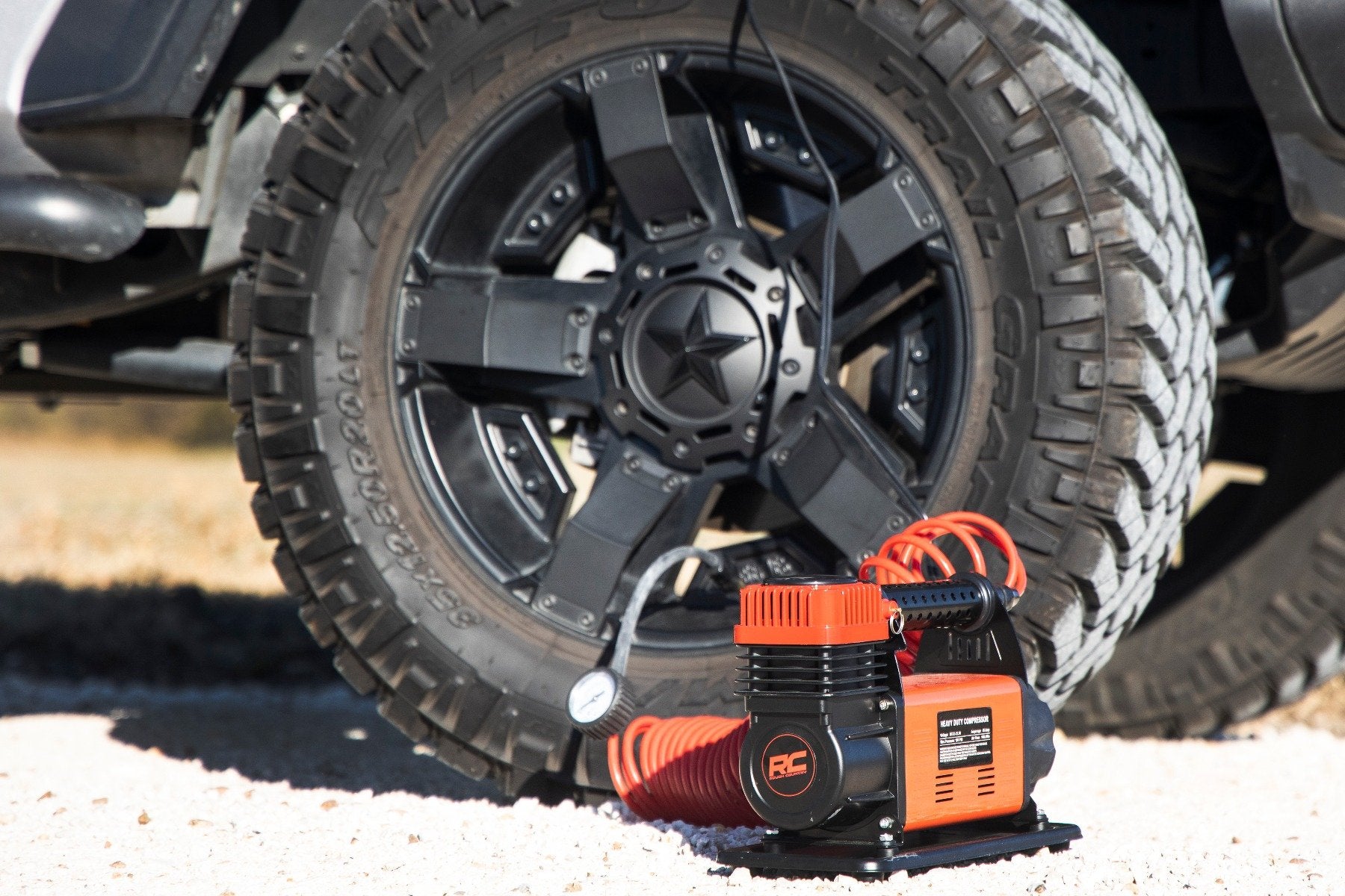 Air Compressor w/Carrying Case Rough Country-6
