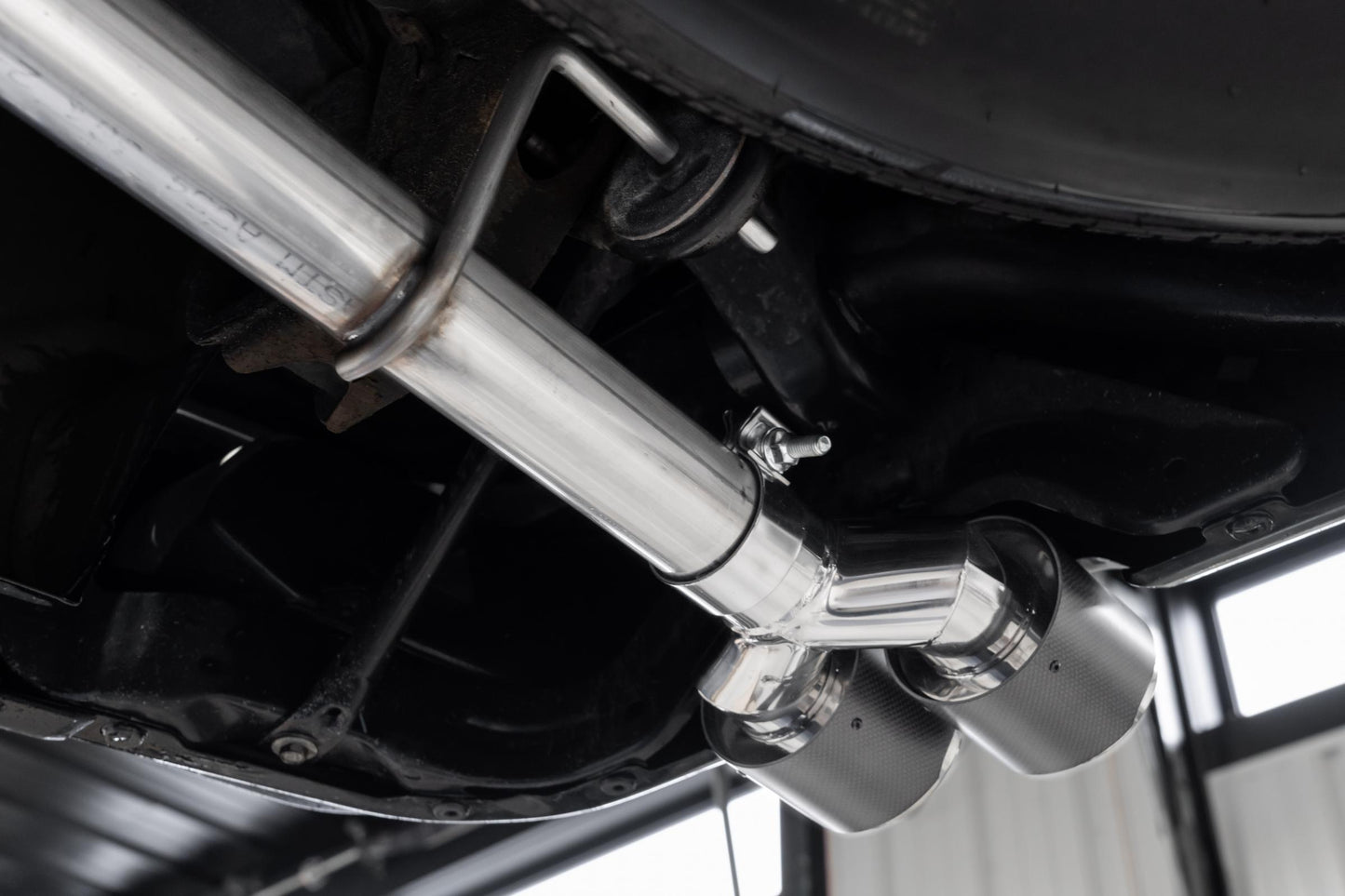 3.0 inch Cat-Back 2.5 inch Dual Split Rear Quad Carbon Fiber Tips 4.0 inch OD Dual Out 19-up Silverado/Sierra 1500 MBRP-5