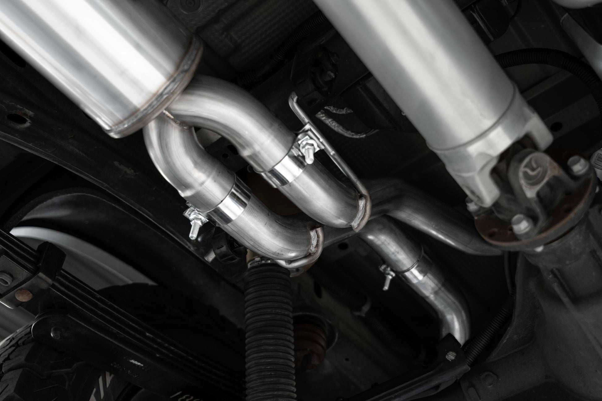 2022-Up Chevrolet/GMC 1500 Silverado/Sierra ZR2/ ATX4 6.2L Armor Pro T304 Stainless Steel 3 Inch Cat-Back 2.5 Inch Dual Rear Turn Down MBRP-5