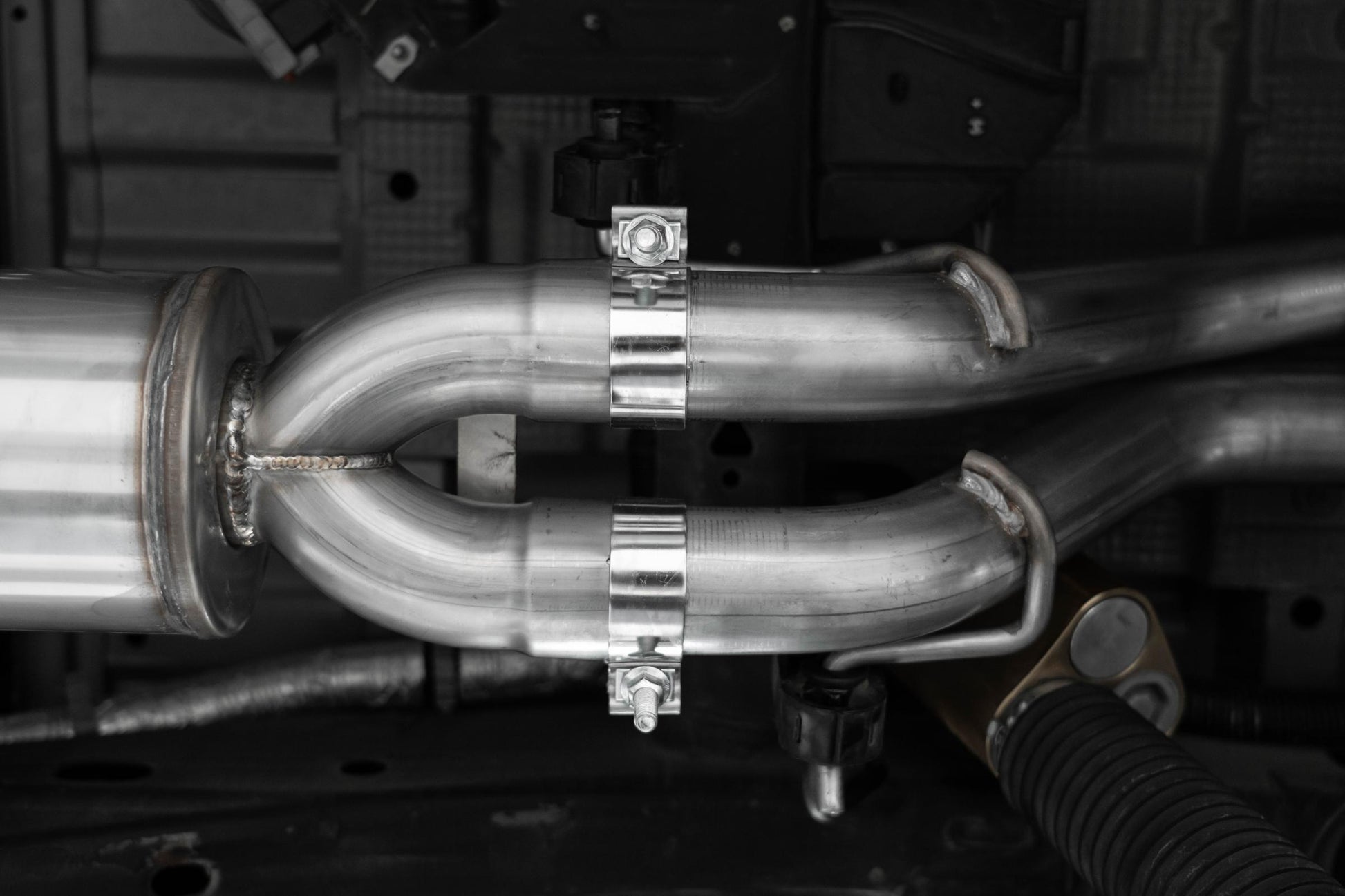 2022-Up Chevrolet/GMC 1500 Silverado/Sierra ZR2/ ATX4 6.2L Armor Pro T304 Stainless Steel 3 Inch Cat-Back 2.5 Inch Dual Rear Turn Down MBRP-6