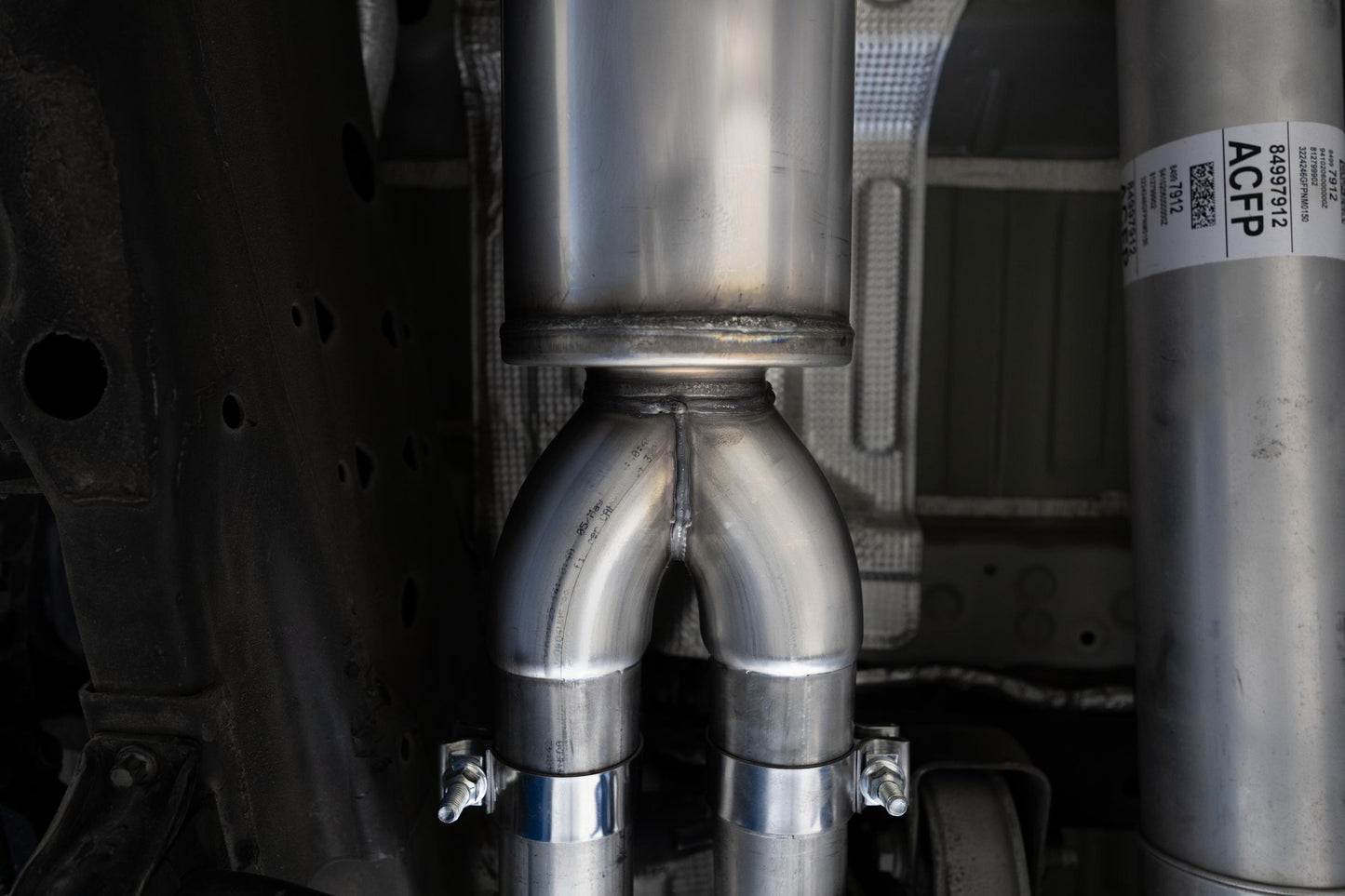 21-Present Cadillac Escalade 6.2L Armor Pro 3-Inch Cat-Back, 2.5-Inch Dual Split Rear Exhaust MBRP-7