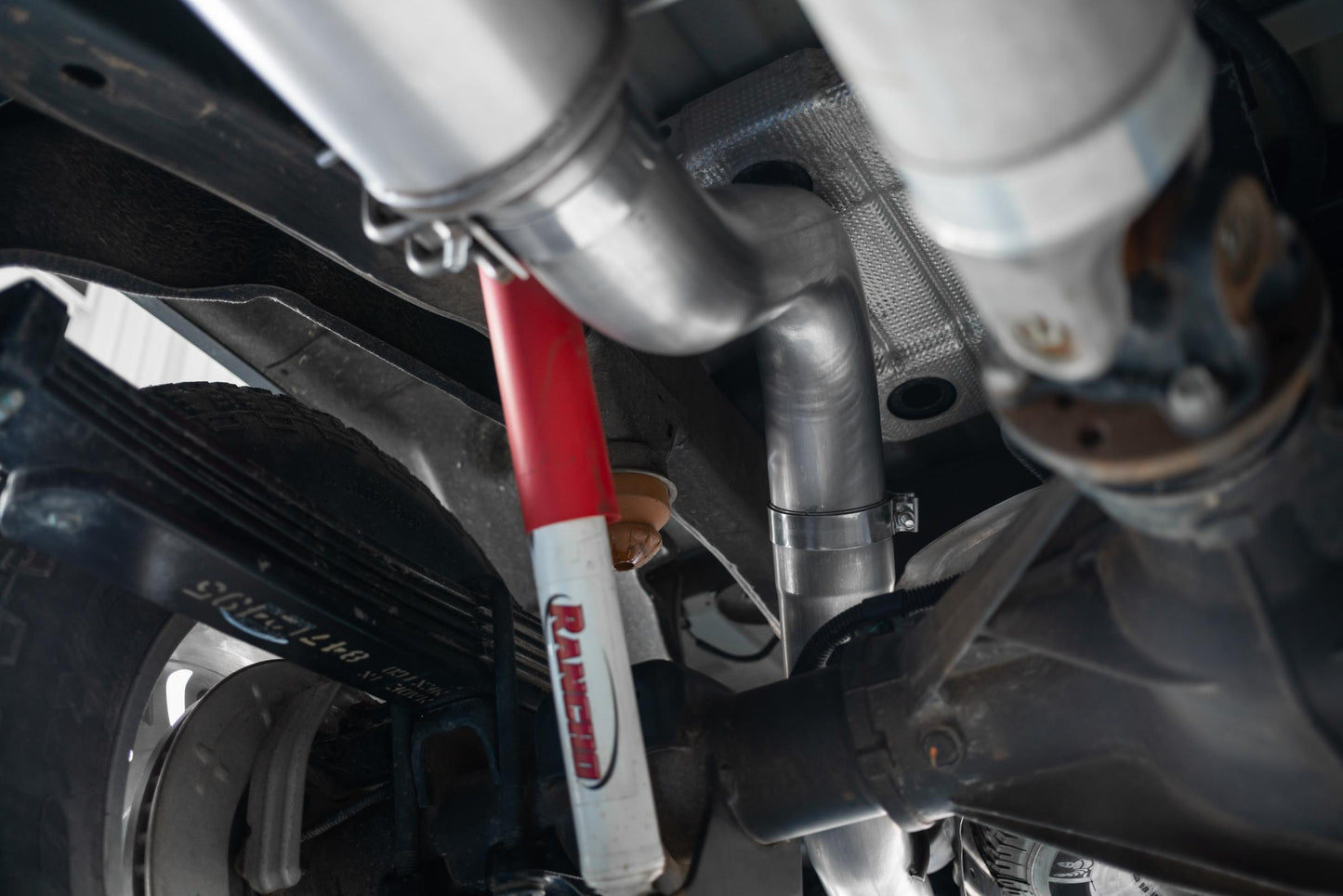 Silverado/Sierra 4 Inch Cat Back Exhaust System Single Side Exit 20-20 Silverado/Sierra 2500/3500 HD 6.6L V8 MBRP-6