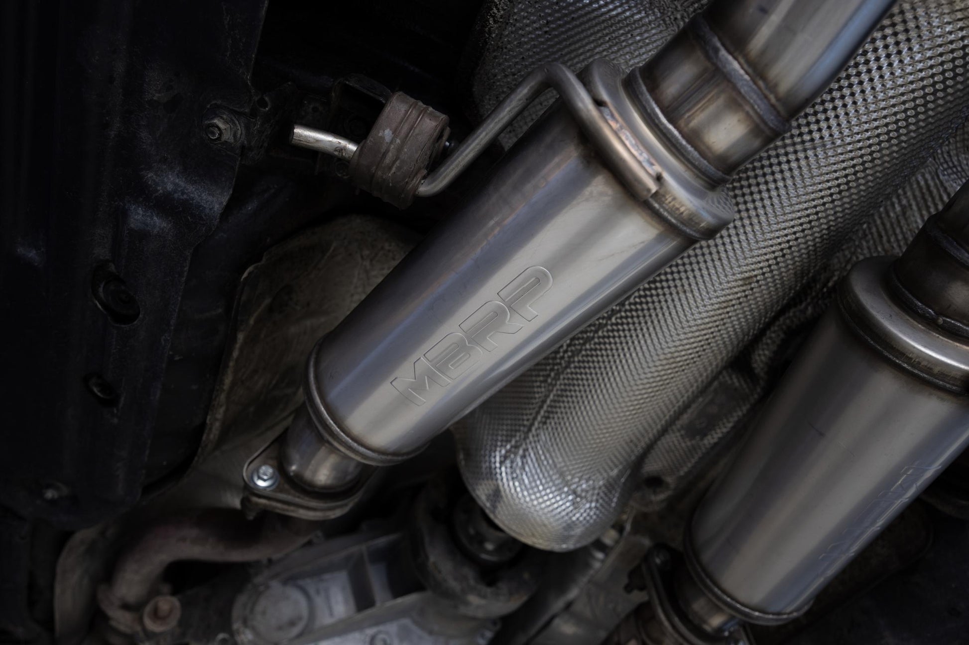 11-Present Dodge Durango 3.6L, Armor Pro 3-Inch Cat-Back Dual Split Rear with CF Tips, Street Profile MBRP-9