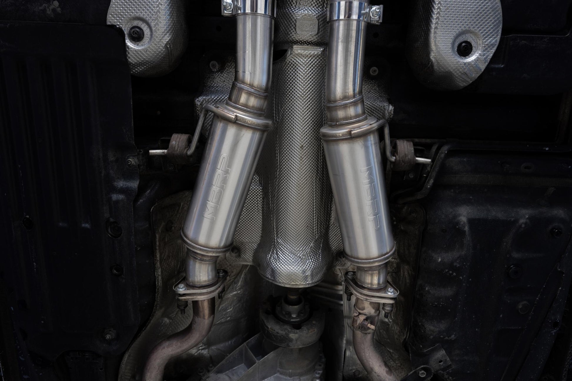 11-Present Dodge Durango 3.6L, Armor Lite 3-Inch Cat-Back Dual Split Rear, Street Profile MBRP-8