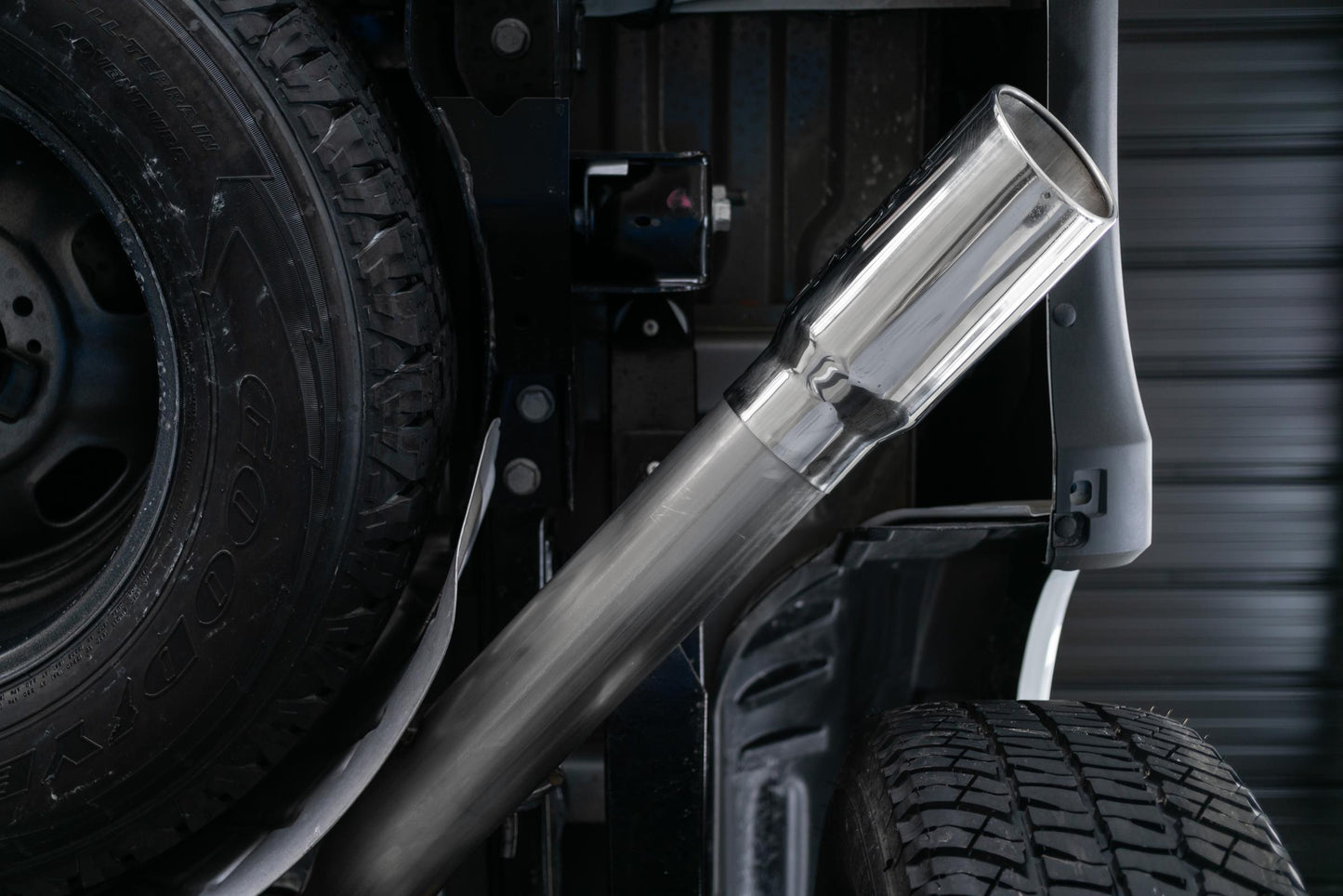 Ford 4 Inch Exhaust Resonator Back Single Side For 17-20 Ford F250/F350 MBRP-43