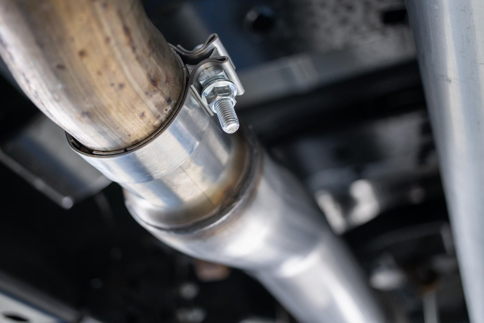 Ford 4 Inch Exhaust Resonator Back Single Side For 17-20 Ford F250/F350 MBRP-17