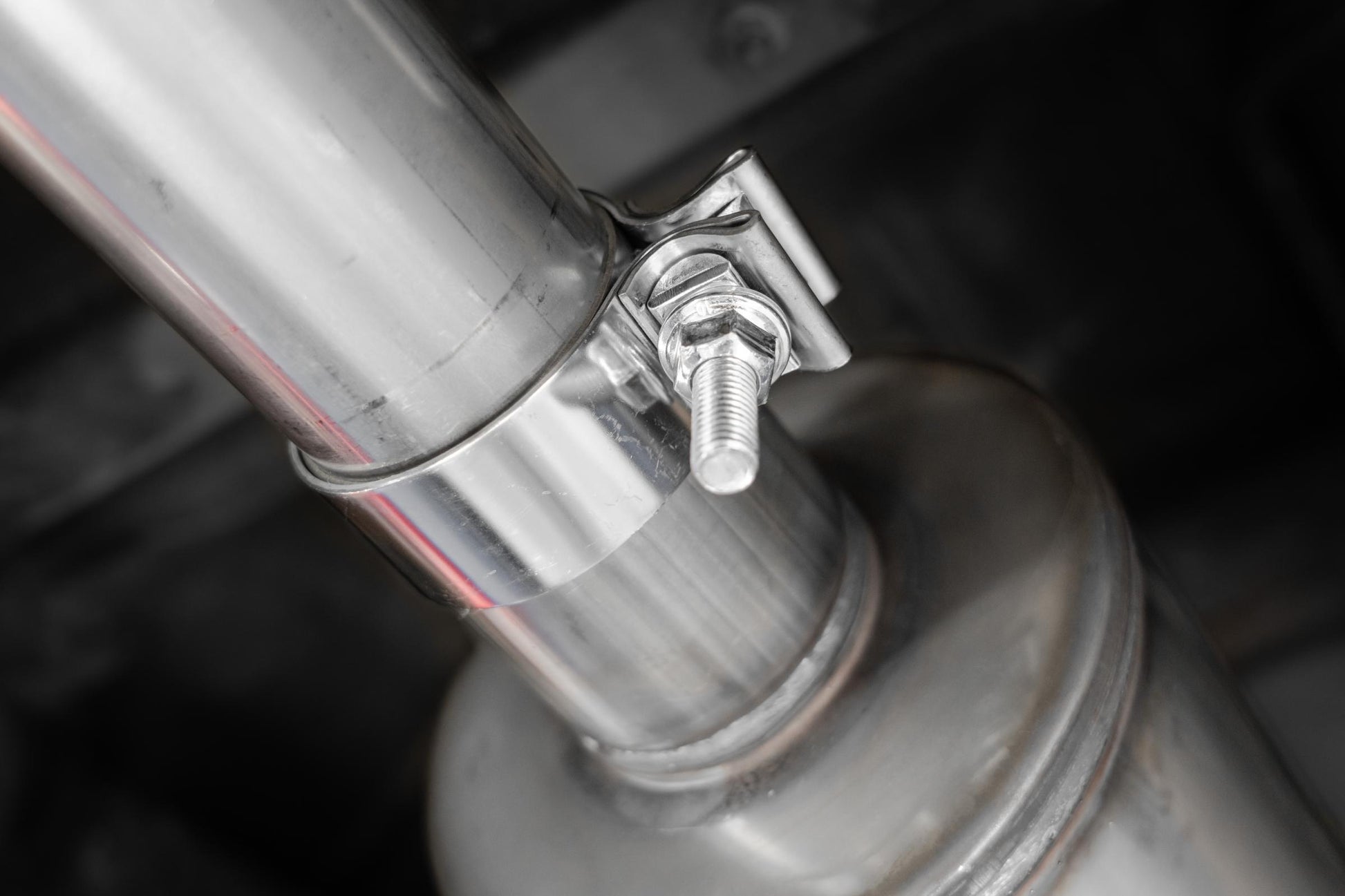 03-24 Toyota 4Runner 11-16 Toyota Land Cruiser Prado Armor Pro T304 Stainless Steel 2.5 Inch Cat-Back High Clearance Turn Down Single Rear Exit Exhaust System MBRP-3