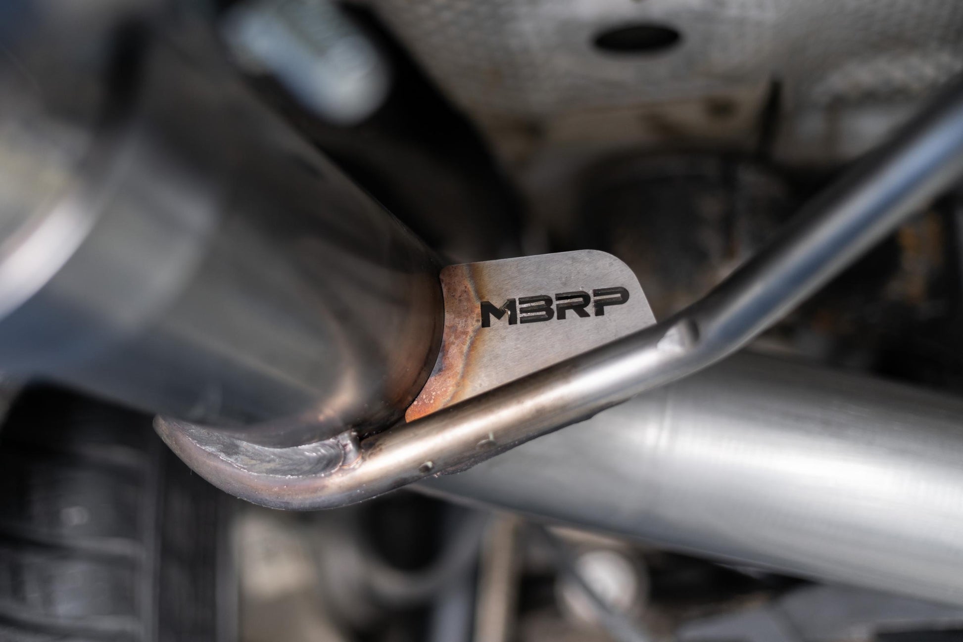 Porsche 2.5 Inch Axle Back Dual Split Rear Bypass Armor Pro Series Carbon Fiber Tips For 14-Up Porsche Macan MBRP-2