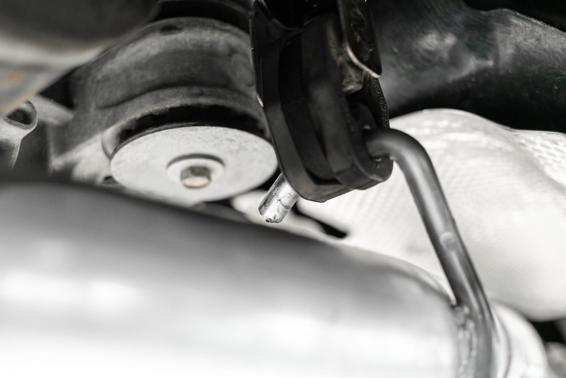 2015-2016 Dodge Challenger Aluminized Steel 3 Inch Dual Rear Cat-Back Quad Tips (Race Version) Exhaust System MBRP-5