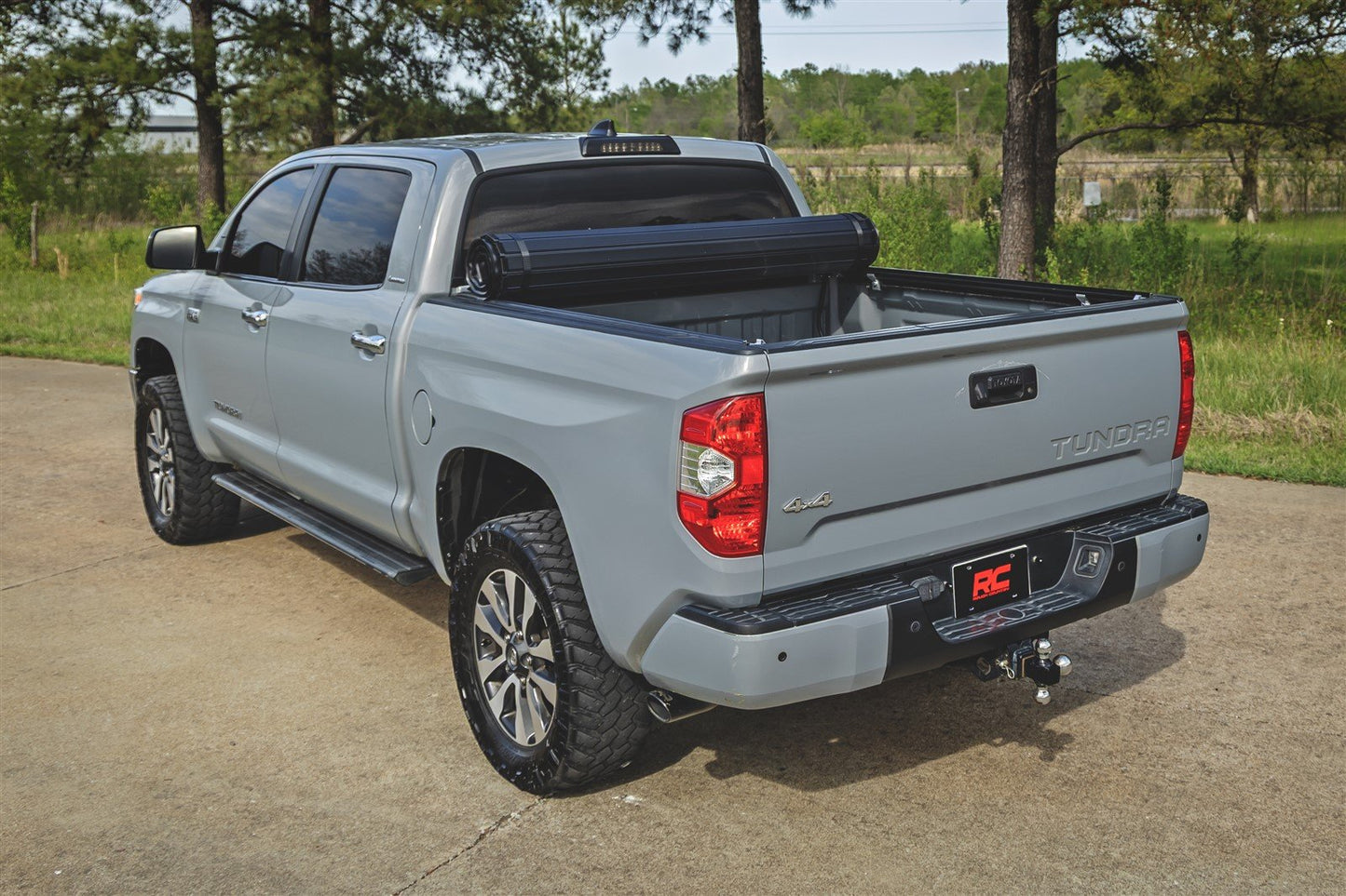 Rough Country Hard Roll Up Bed Cover for 07-21 Toyota Tundra w/5'7" Bed 50514550