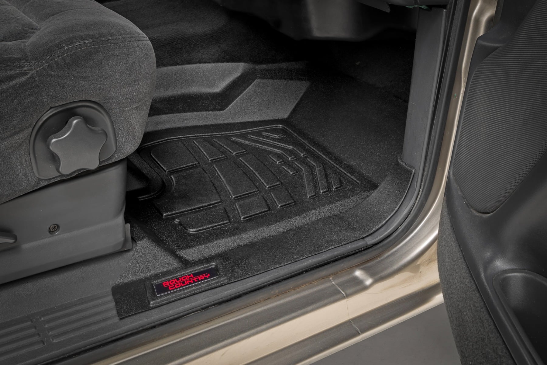 Sure-Fit Floor Mats Front Silverado/Sierra 1500 (99-06 & Classic) Rough Country-2