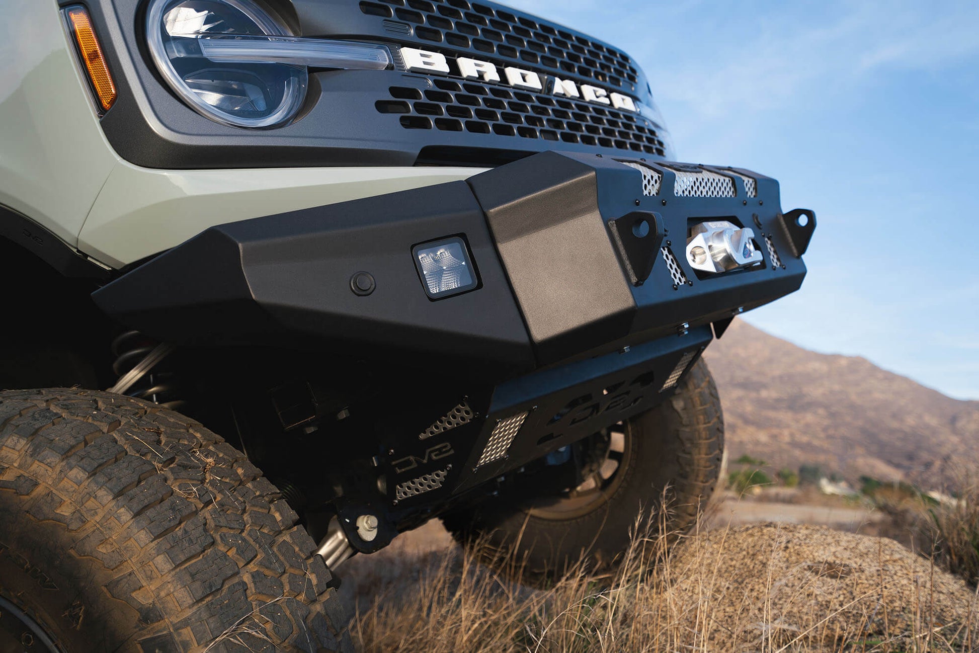 2021 2024 Ford Bronco Steel Front Skid Plate DV8 Offroad-8