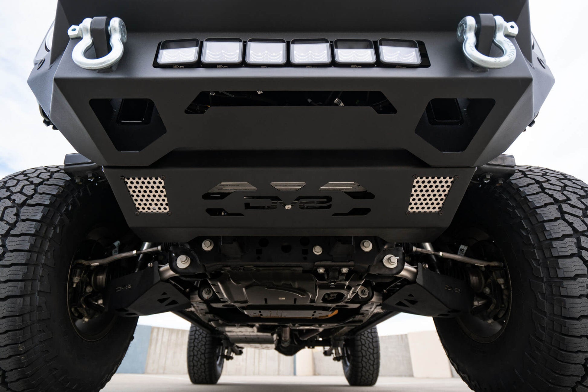 2021 2024 Ford Bronco Steel Front Skid Plate DV8 Offroad-9