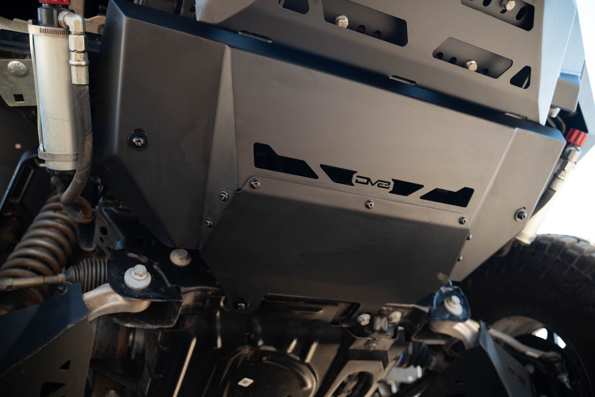 2021 2024 Ford Bronco Low Pro Skid Plate DV8 Offroad-6