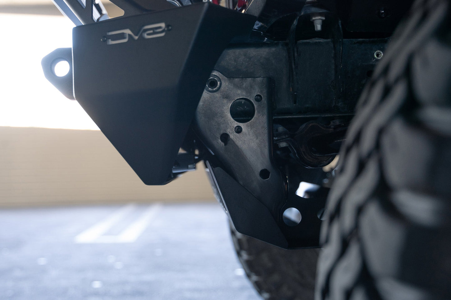 2018=2025 Jeep Wrangler JL JL Gladiator JT Front Bumper Sway Bar Disconnect Motor Skid Plate DV8 Offroad-3