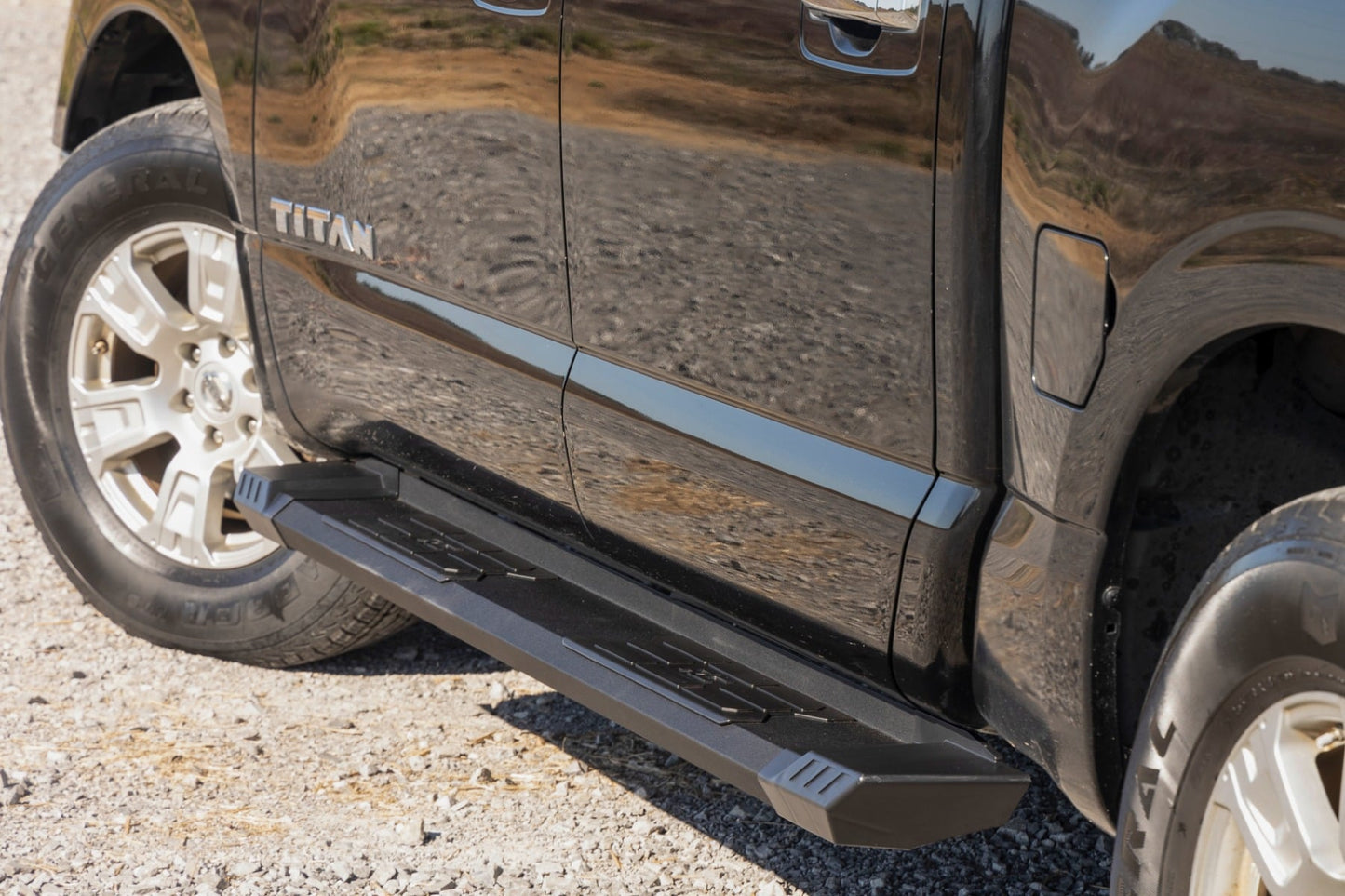 HD2 Aluminum Running Boards Crew Cab Nissan Titan 2WD/4WD (2004-2024) Rough Country-5