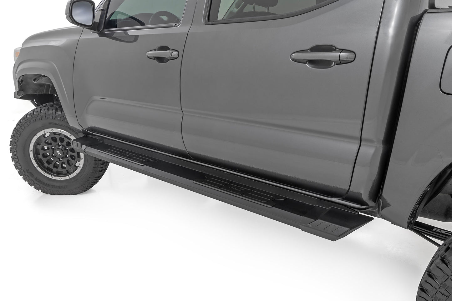HD2 Aluminum Running Boards Double Cab Toyota Tacoma 2WD/4WD (2005-2023) Rough Country-1