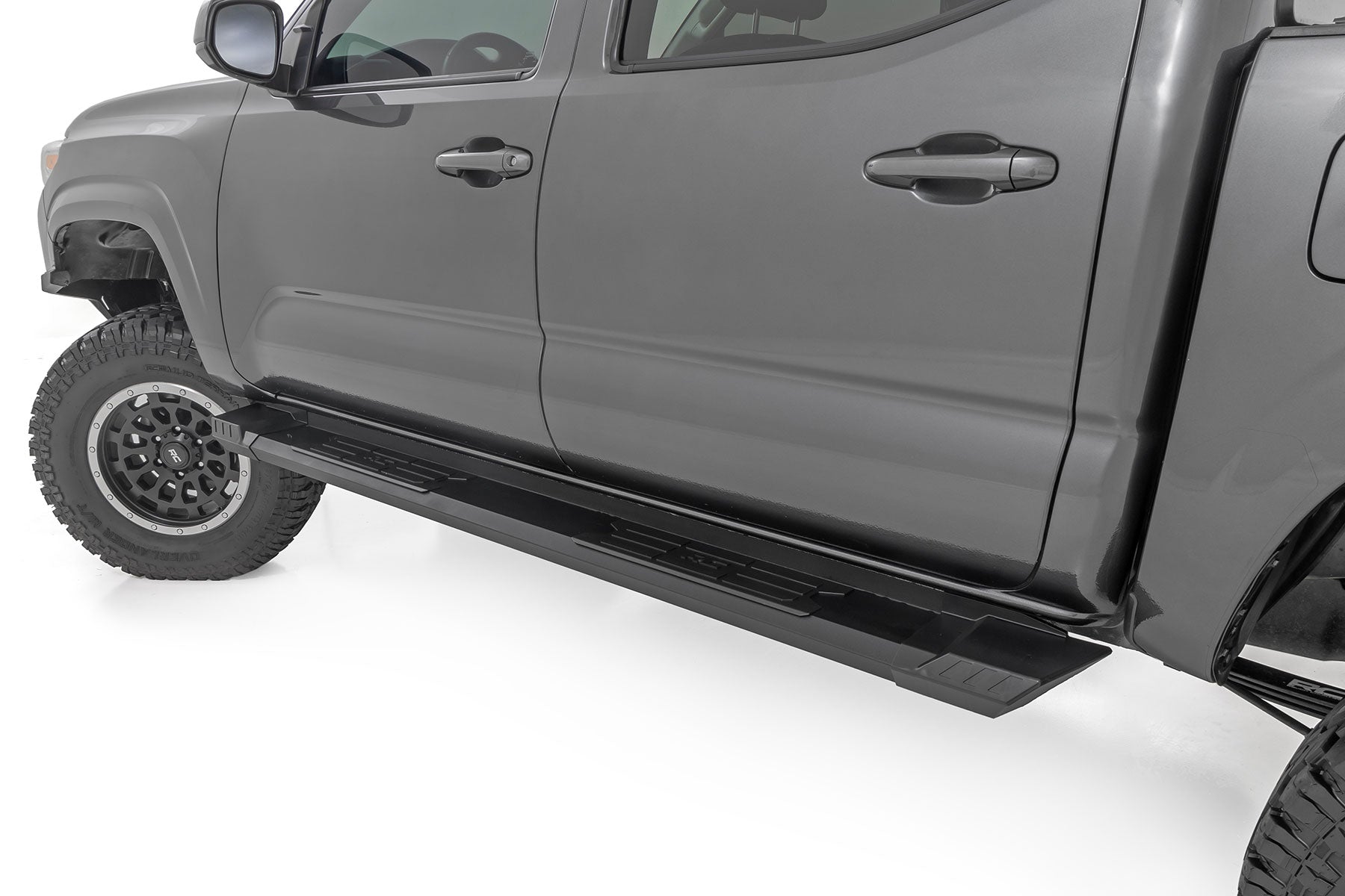 HD2 Aluminum Running Boards Double Cab Toyota Tacoma 2WD/4WD (2005-2023) Rough Country-1