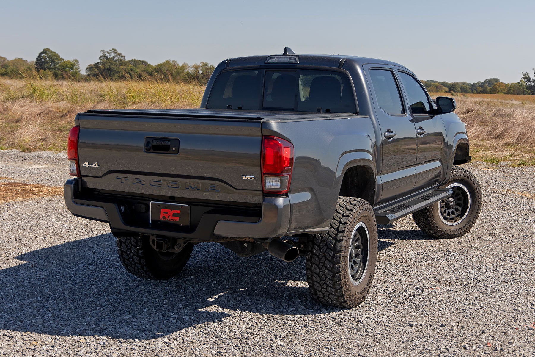 HD2 Aluminum Running Boards Double Cab Toyota Tacoma 2WD/4WD (2005-2023) Rough Country-4