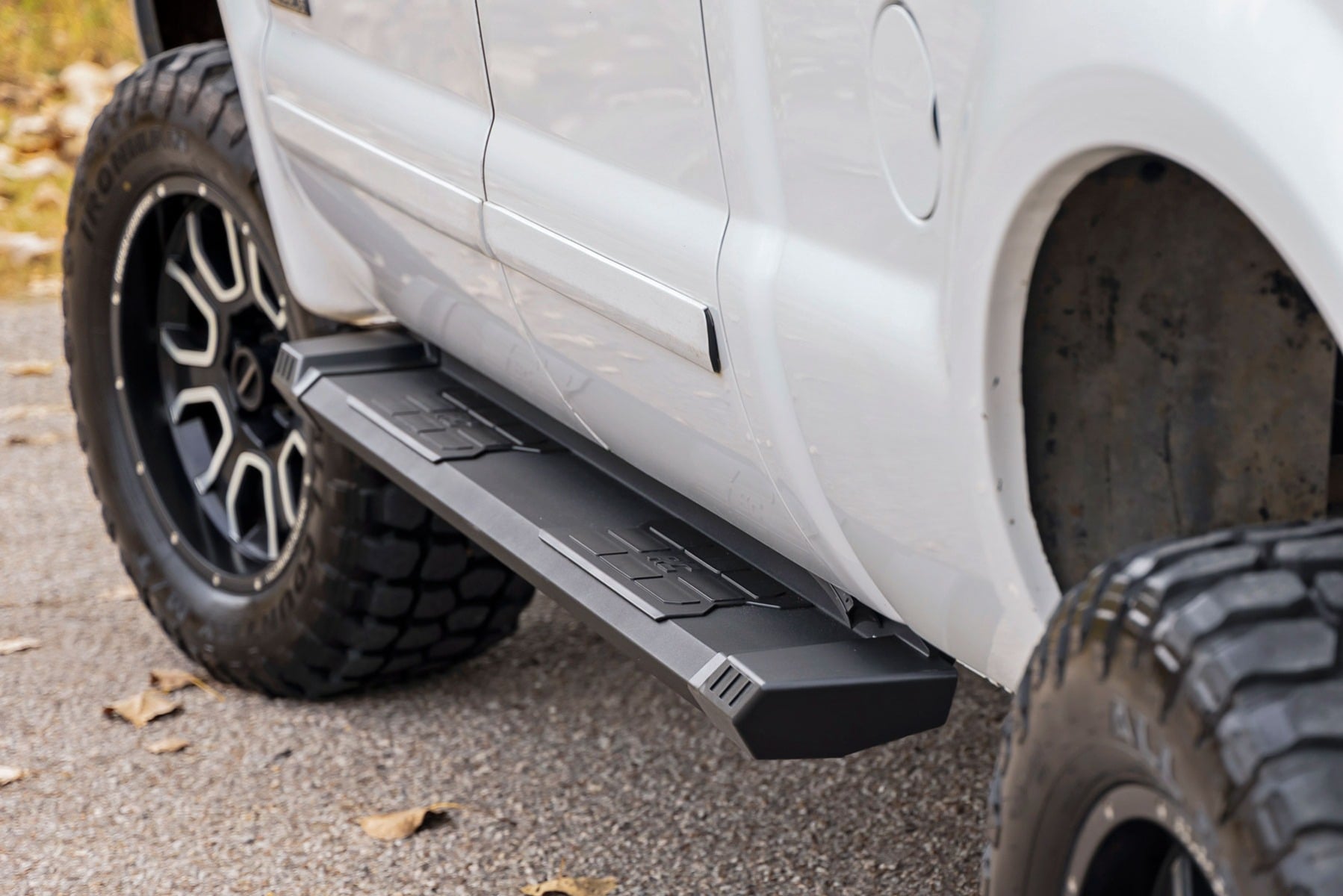 HD2 Aluminum Running Boards Super Crew Cab Ford F-250/F-350 Super Duty (99-16) Rough Country-5