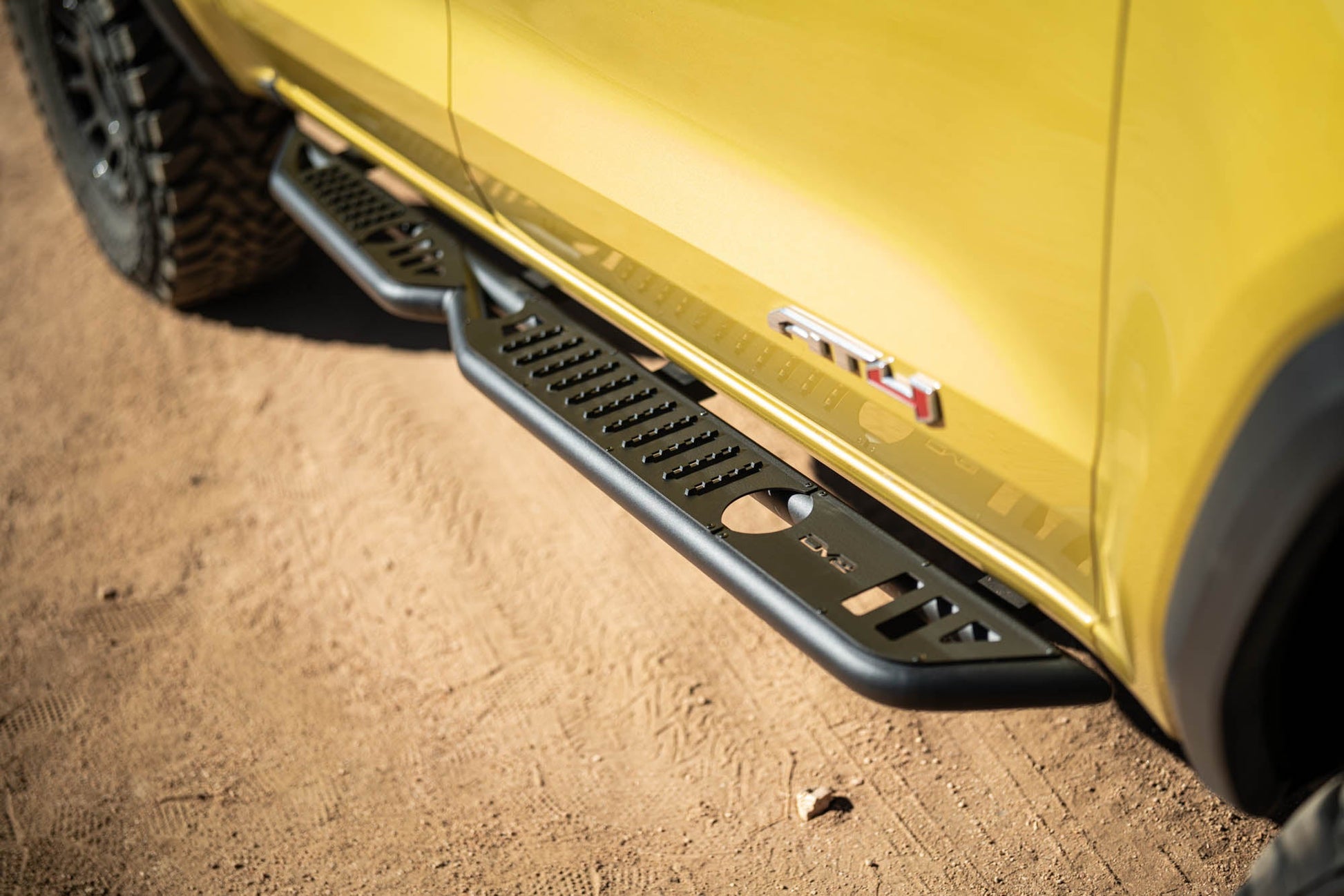 2023 2024 Chevy Colorado & GMC Canyon OE Plus Side Steps DV8 Offroad-8