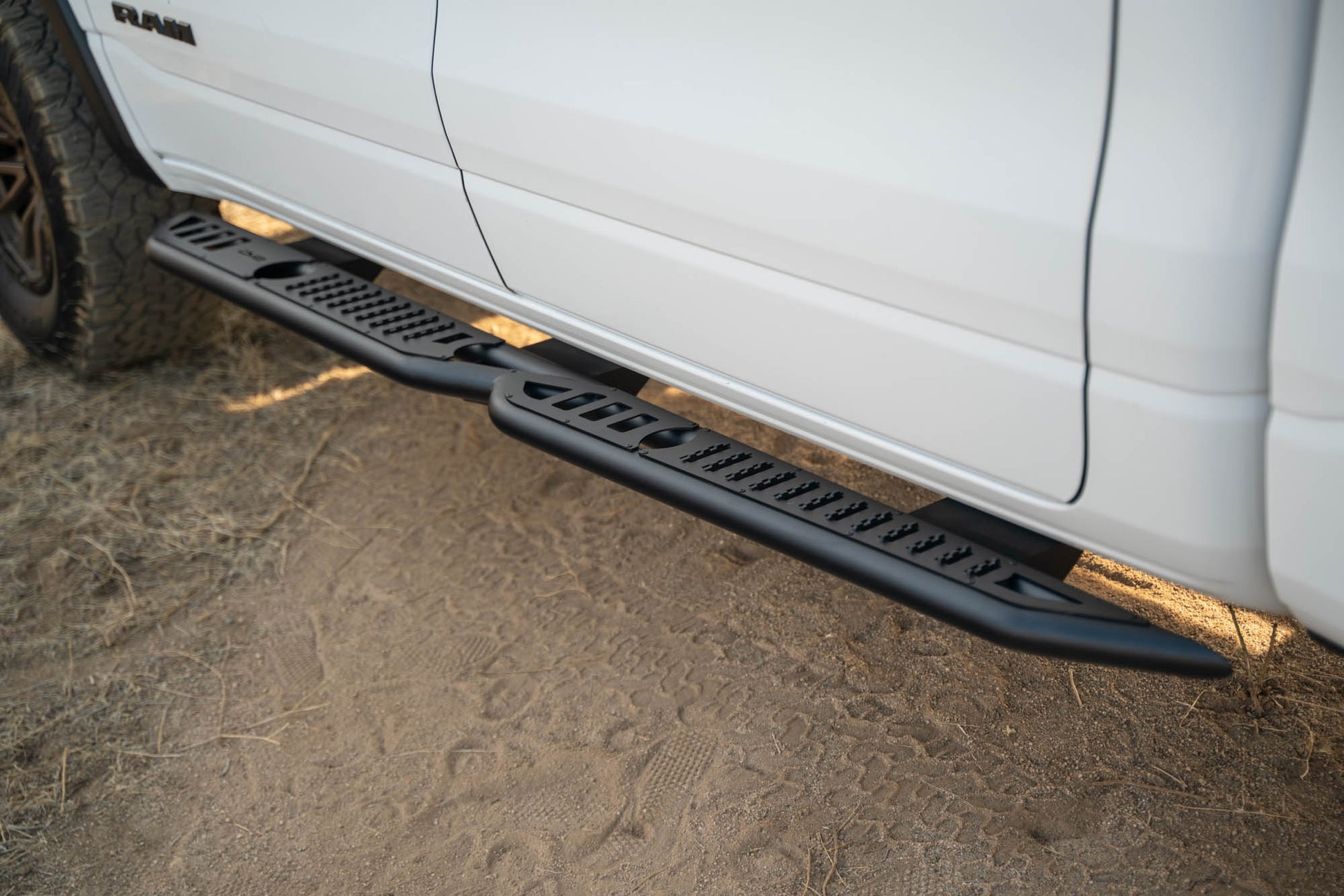 2019 2025 RAM 1500 Crew Cab OE Plus Side Steps DV8 Offroad-2