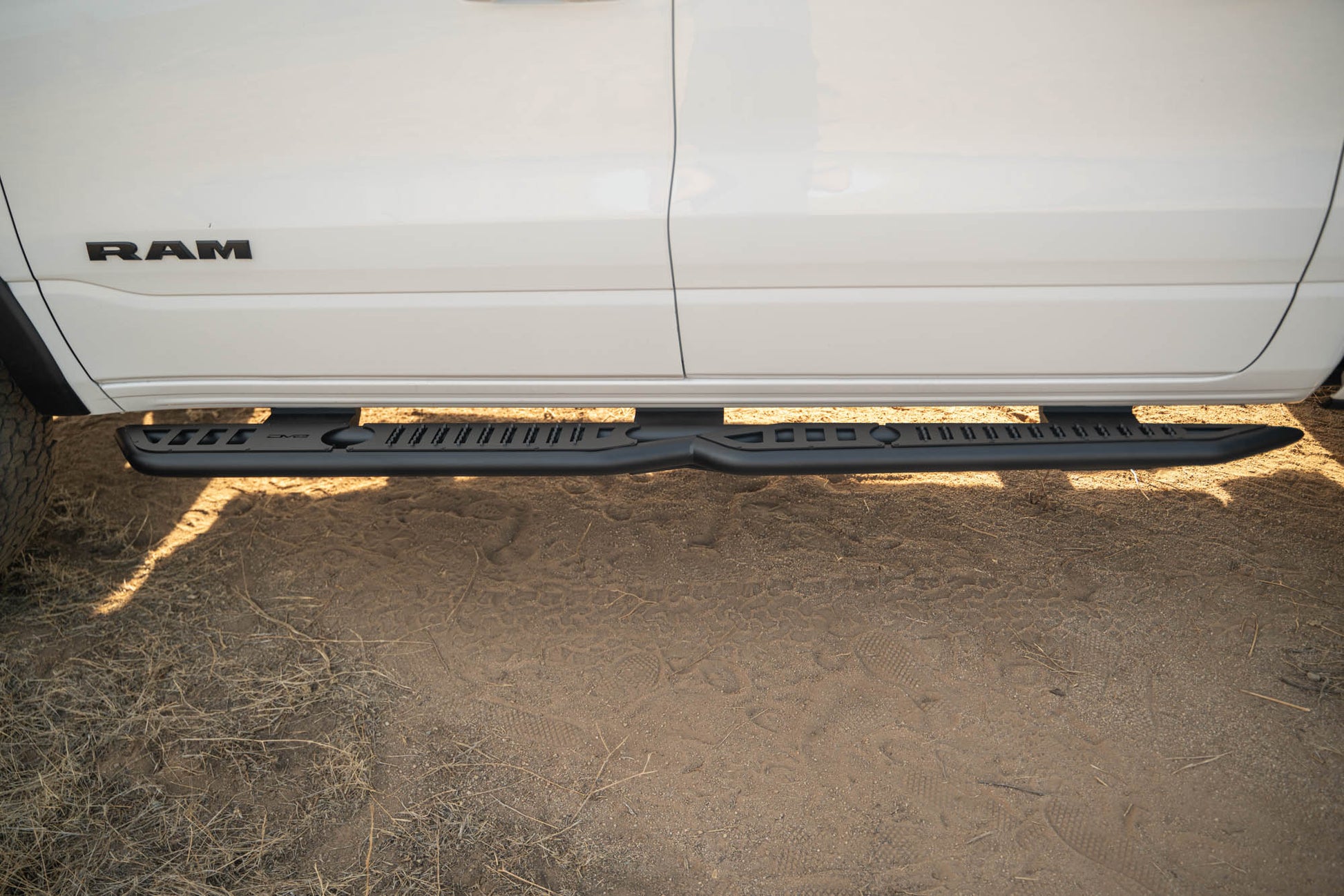 2019 2025 RAM 1500 Crew Cab OE Plus Side Steps DV8 Offroad-3